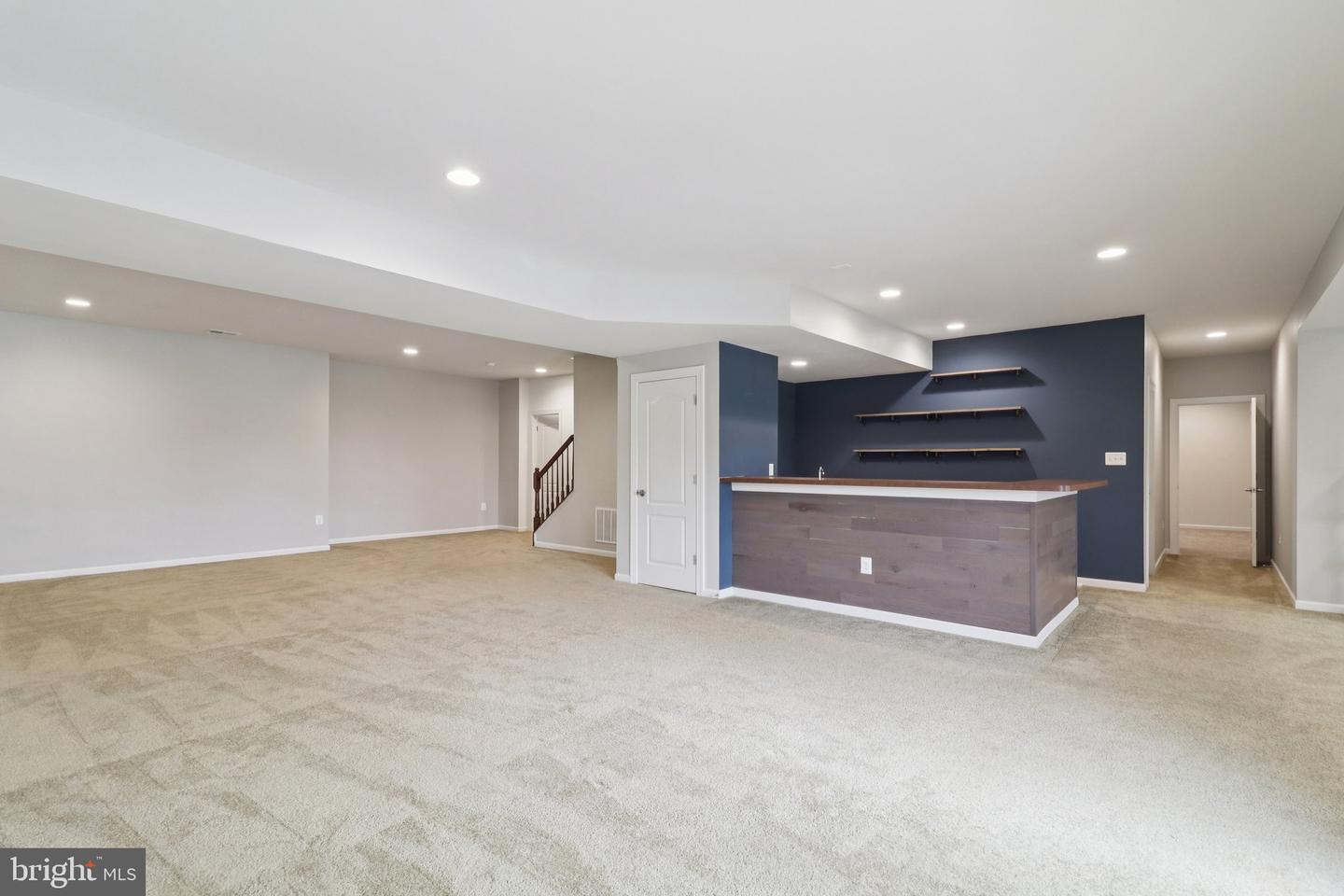 42719 PRAIRIE MERLIN CT, LEESBURG, Virginia 20176, 4 Bedrooms Bedrooms, ,4 BathroomsBathrooms,Residential,For sale,42719 PRAIRIE MERLIN CT,VALO2108994 MLS # VALO2108994