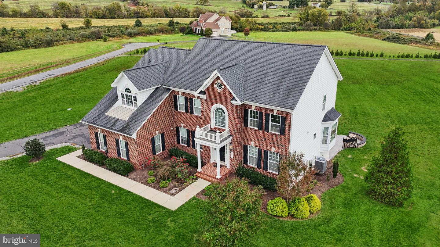 42719 PRAIRIE MERLIN CT, LEESBURG, Virginia 20176, 4 Bedrooms Bedrooms, ,4 BathroomsBathrooms,Residential,For sale,42719 PRAIRIE MERLIN CT,VALO2108994 MLS # VALO2108994