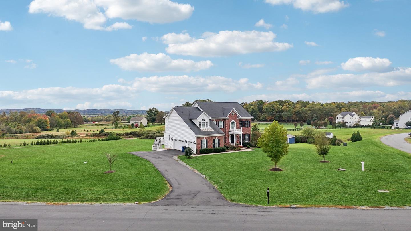 42719 PRAIRIE MERLIN CT, LEESBURG, Virginia 20176, 4 Bedrooms Bedrooms, ,4 BathroomsBathrooms,Residential,For sale,42719 PRAIRIE MERLIN CT,VALO2108994 MLS # VALO2108994