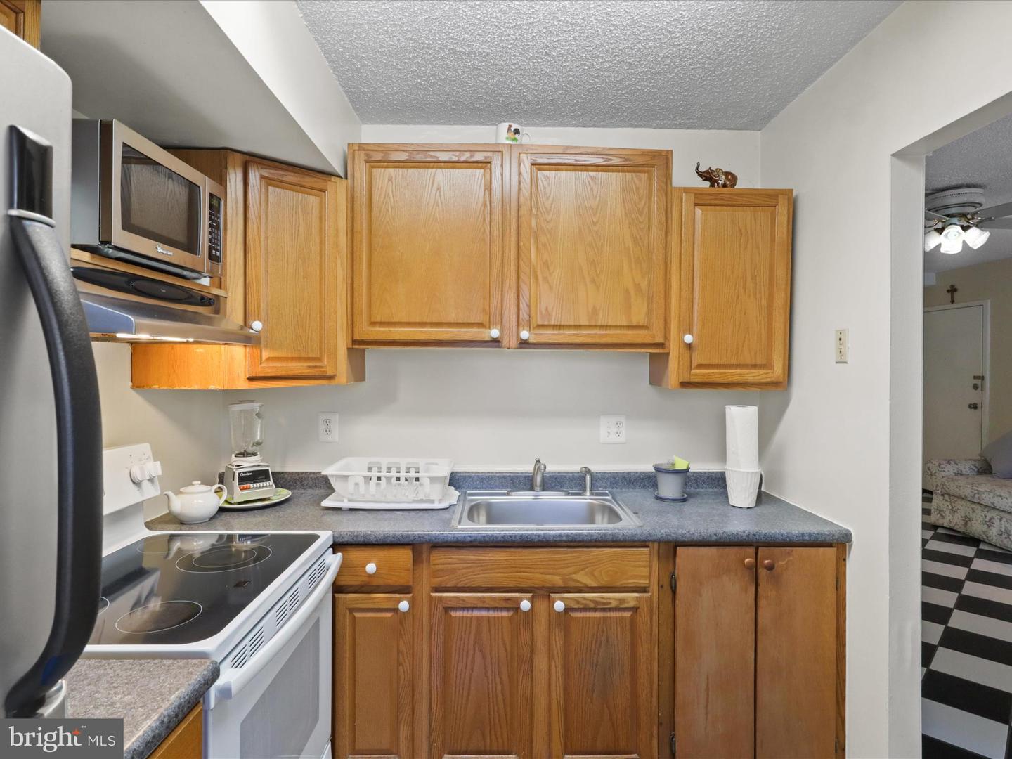 8607-D VILLAGE WAY #07/8607D, ALEXANDRIA, Virginia 22309, 3 Bedrooms Bedrooms, ,2 BathroomsBathrooms,Residential,For sale,8607-D VILLAGE WAY #07/8607D,VAFX2274696 MLS # VAFX2274696