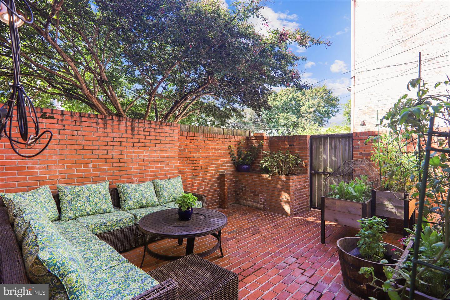 1414 NORTH CAROLINA AVE NE, WASHINGTON, District Of Columbia 20002, 3 Bedrooms Bedrooms, ,1 BathroomBathrooms,Residential,For sale,1414 NORTH CAROLINA AVE NE,DCDC2227138 MLS # DCDC2227138