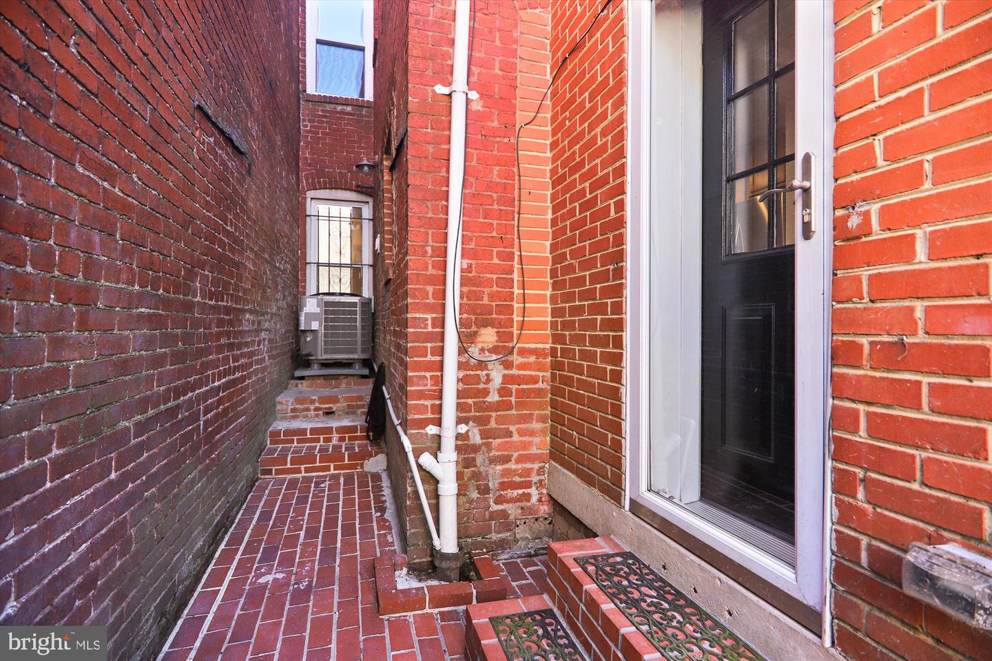 1414 NORTH CAROLINA AVE NE, WASHINGTON, District Of Columbia 20002, 3 Bedrooms Bedrooms, ,1 BathroomBathrooms,Residential,For sale,1414 NORTH CAROLINA AVE NE,DCDC2227138 MLS # DCDC2227138