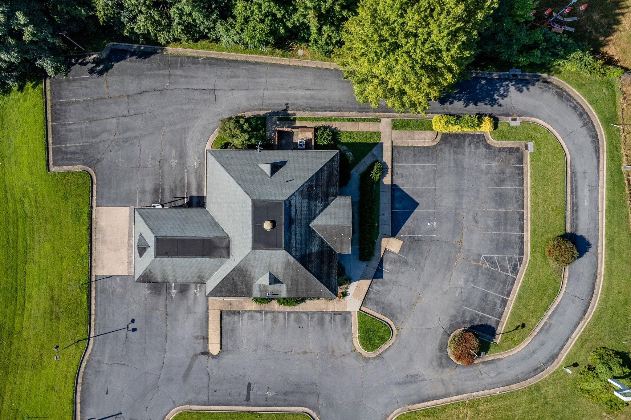 488 FRONTIER DR, STAUNTON, Virginia 24401, ,Commercial,488 FRONTIER DR,670199 MLS # 670199