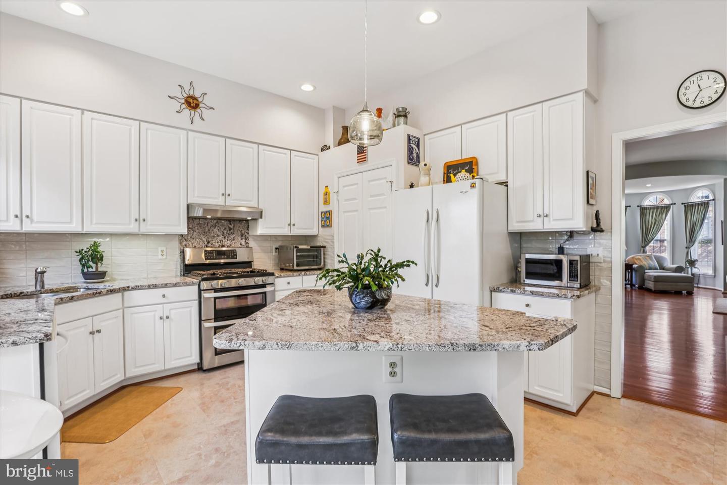 20679 RIPTIDE SQ, STERLING, Virginia 20165, 3 Bedrooms Bedrooms, ,3 BathroomsBathrooms,Residential,For sale,20679 RIPTIDE SQ,VALO2108960 MLS # VALO2108960