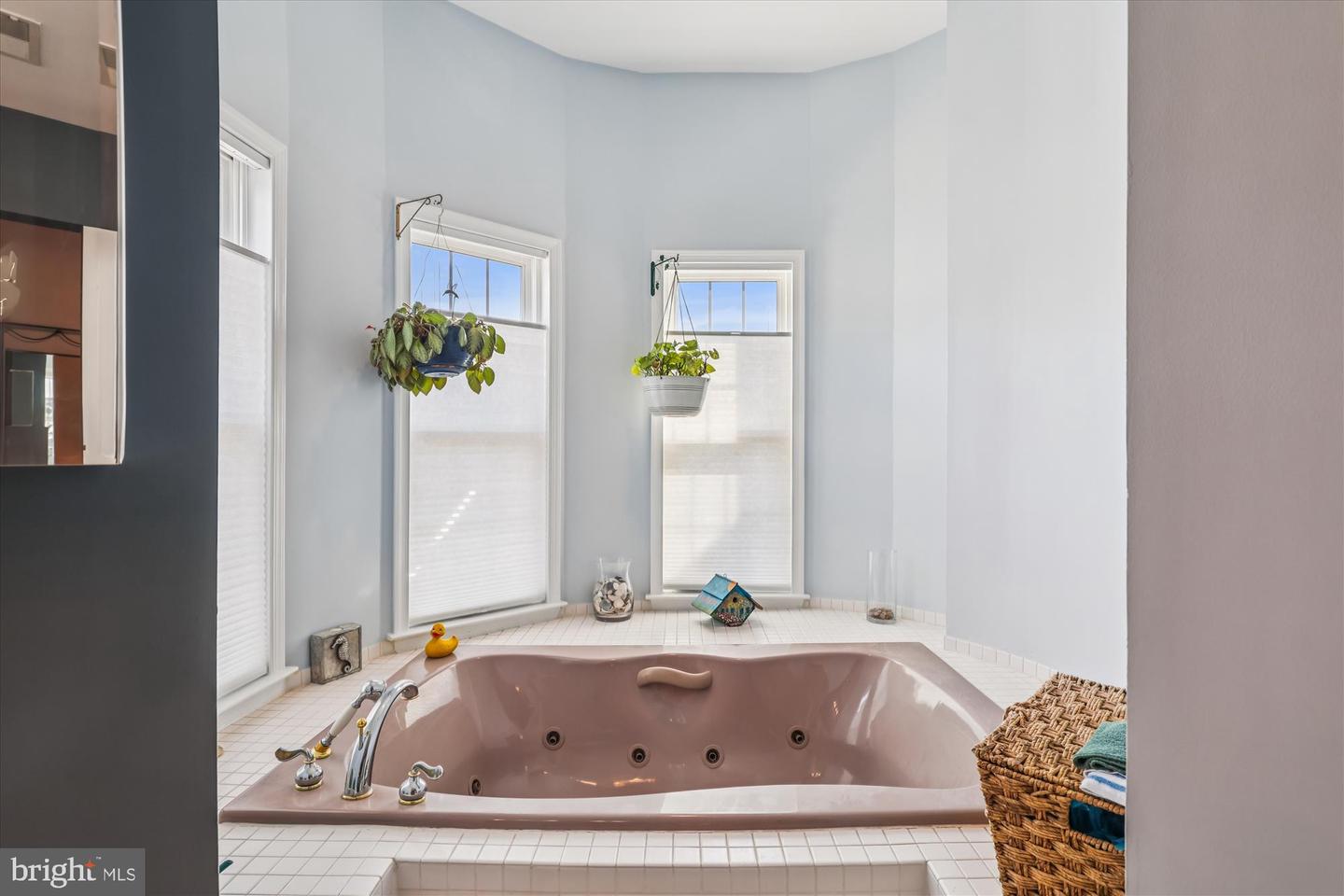 20679 RIPTIDE SQ, STERLING, Virginia 20165, 3 Bedrooms Bedrooms, ,3 BathroomsBathrooms,Residential,For sale,20679 RIPTIDE SQ,VALO2108960 MLS # VALO2108960
