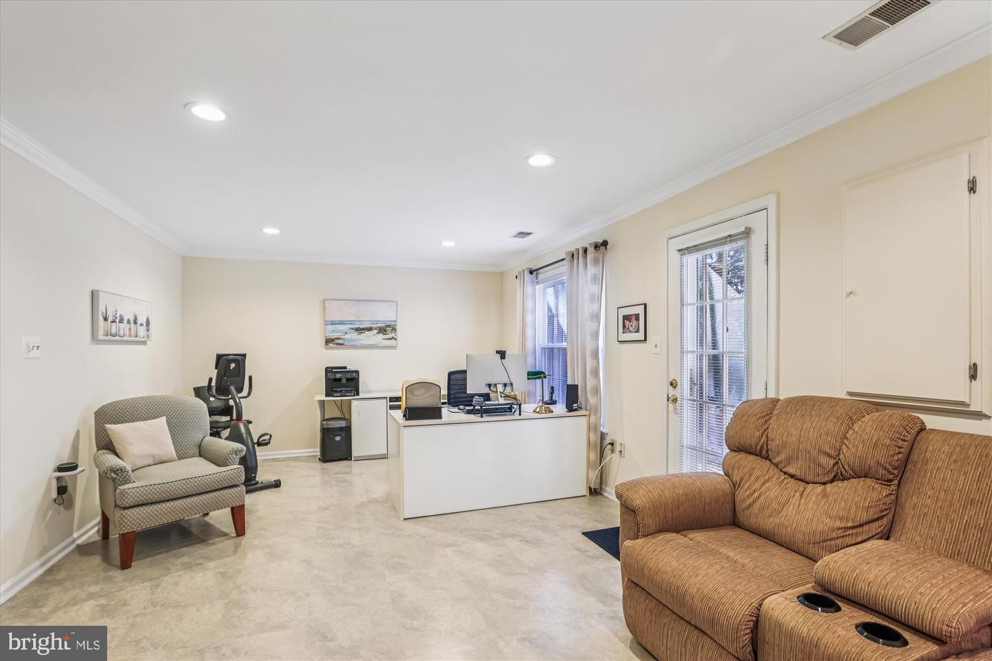 20679 RIPTIDE SQ, STERLING, Virginia 20165, 3 Bedrooms Bedrooms, ,3 BathroomsBathrooms,Residential,For sale,20679 RIPTIDE SQ,VALO2108960 MLS # VALO2108960
