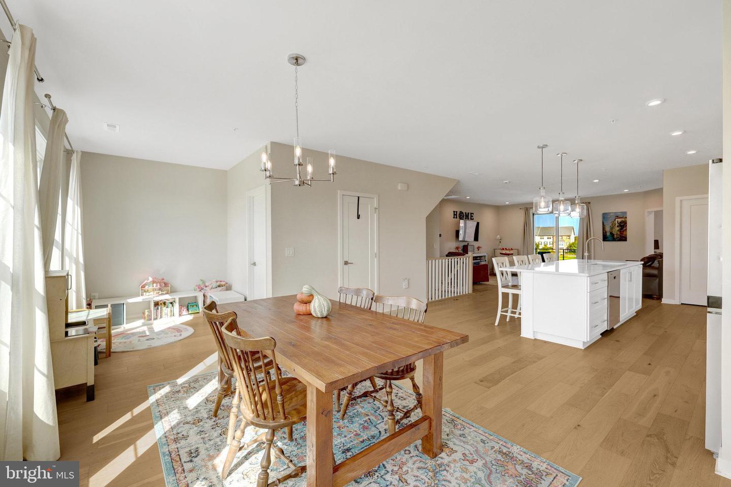 22088 MIDMOORE DR, ASHBURN, Virginia 20148, 3 Bedrooms Bedrooms, ,2 BathroomsBathrooms,Residential,For sale,22088 MIDMOORE DR,VALO2108966 MLS # VALO2108966