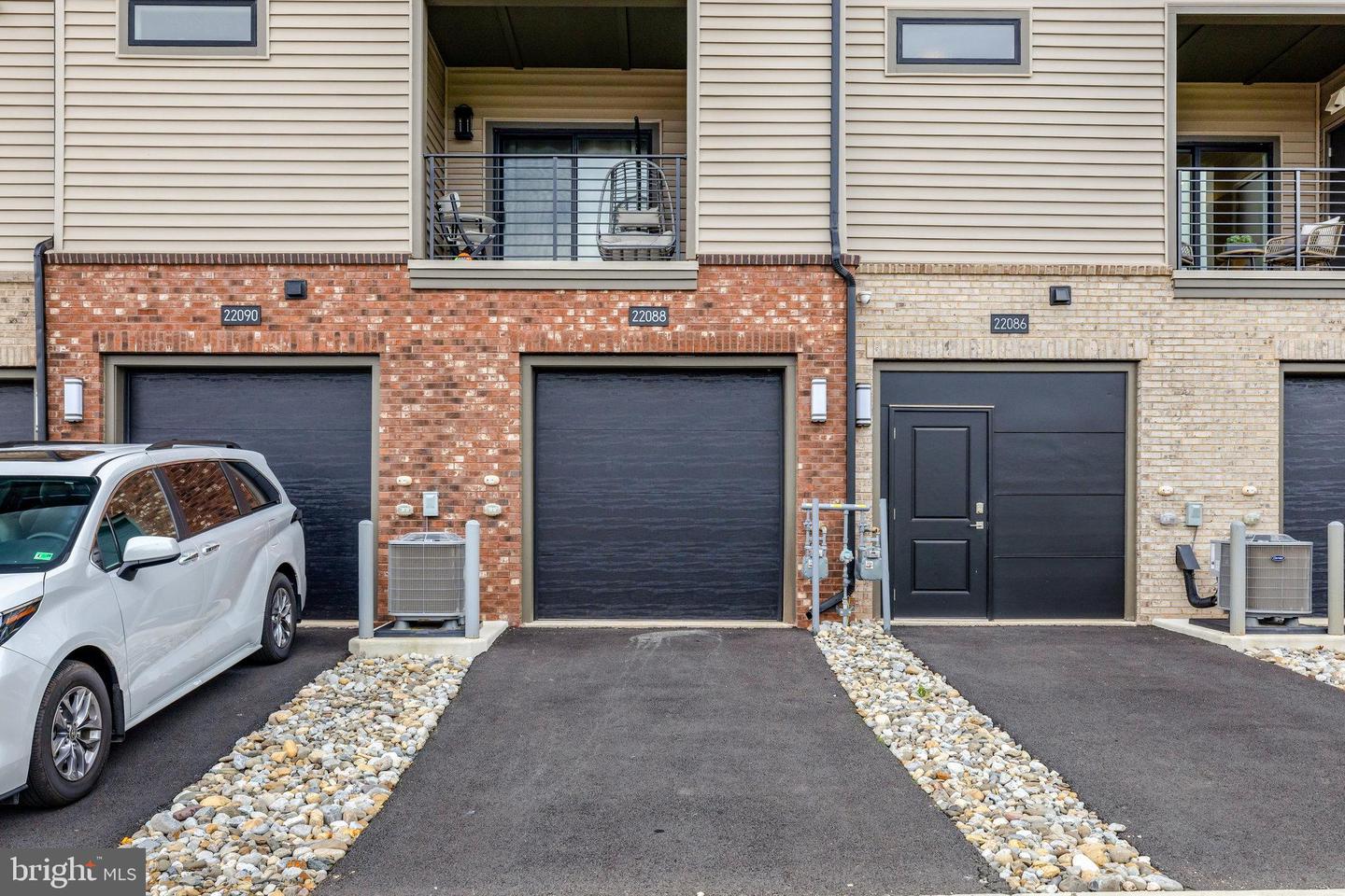 22088 MIDMOORE DR, ASHBURN, Virginia 20148, 3 Bedrooms Bedrooms, ,2 BathroomsBathrooms,Residential,For sale,22088 MIDMOORE DR,VALO2108966 MLS # VALO2108966