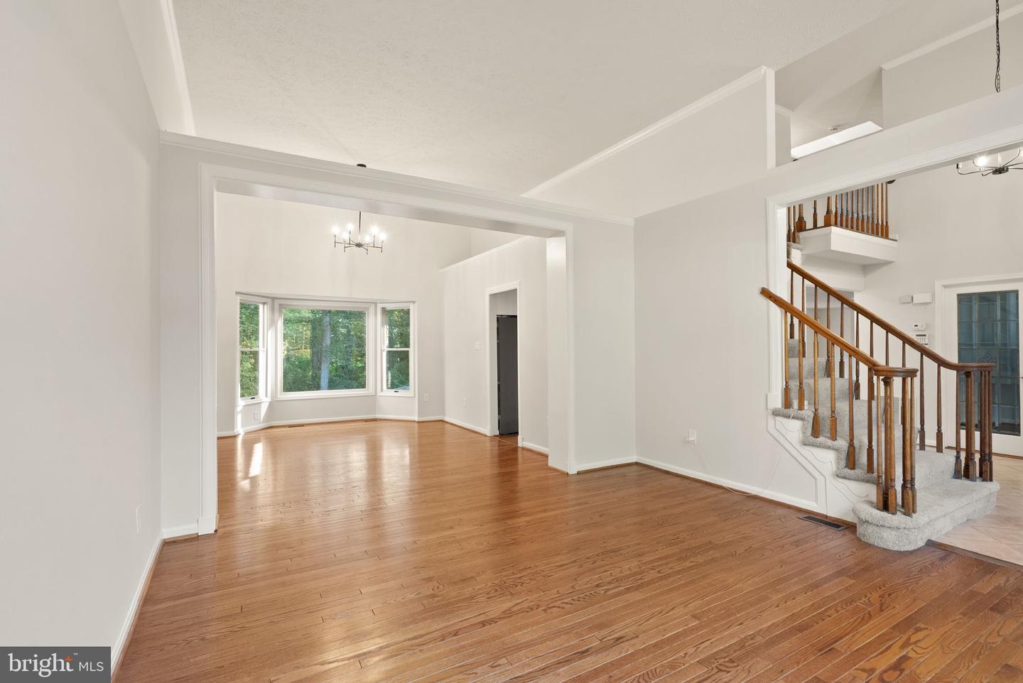 1235 GILMAN CT, HERNDON, Virginia 20170, 5 Bedrooms Bedrooms, ,3 BathroomsBathrooms,Residential,For sale,1235 GILMAN CT,VAFX2274476 MLS # VAFX2274476