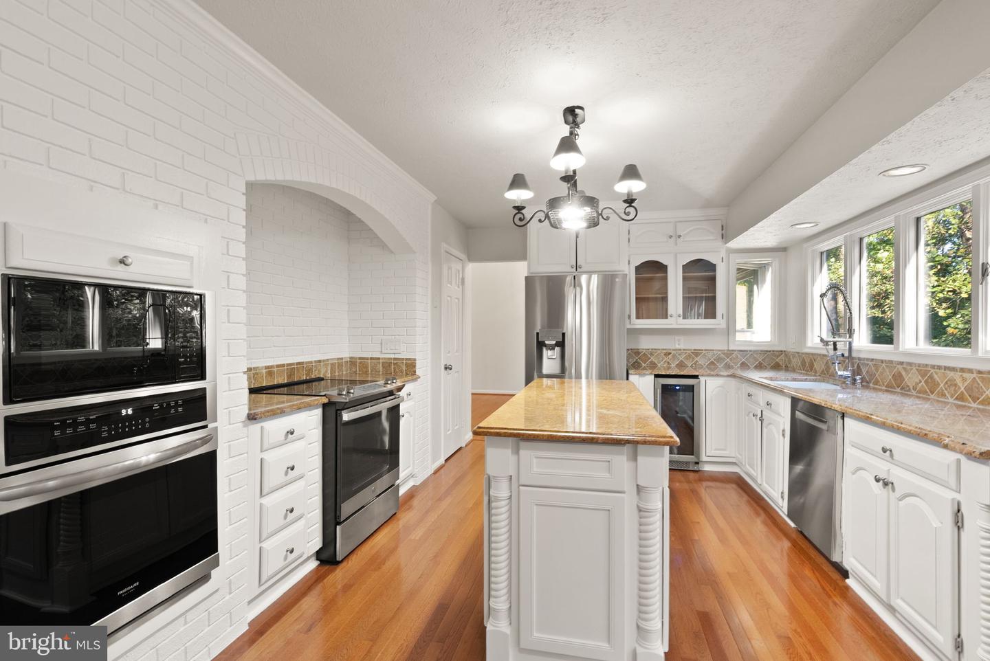 1235 GILMAN CT, HERNDON, Virginia 20170, 5 Bedrooms Bedrooms, ,3 BathroomsBathrooms,Residential,For sale,1235 GILMAN CT,VAFX2274476 MLS # VAFX2274476