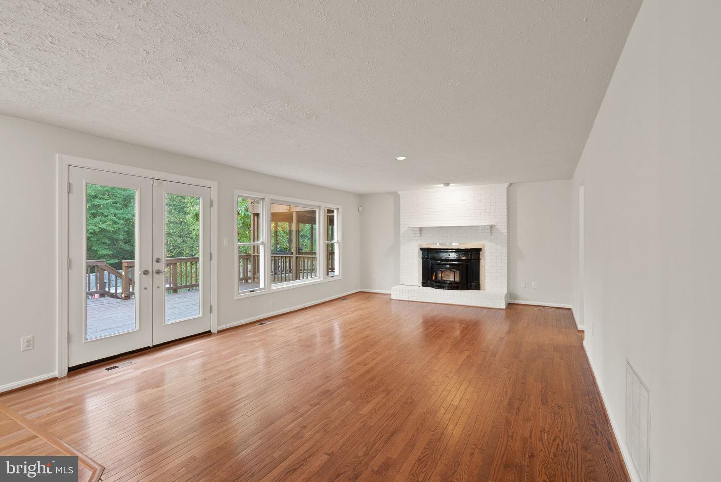 1235 GILMAN CT, HERNDON, Virginia 20170, 5 Bedrooms Bedrooms, ,3 BathroomsBathrooms,Residential,For sale,1235 GILMAN CT,VAFX2274476 MLS # VAFX2274476