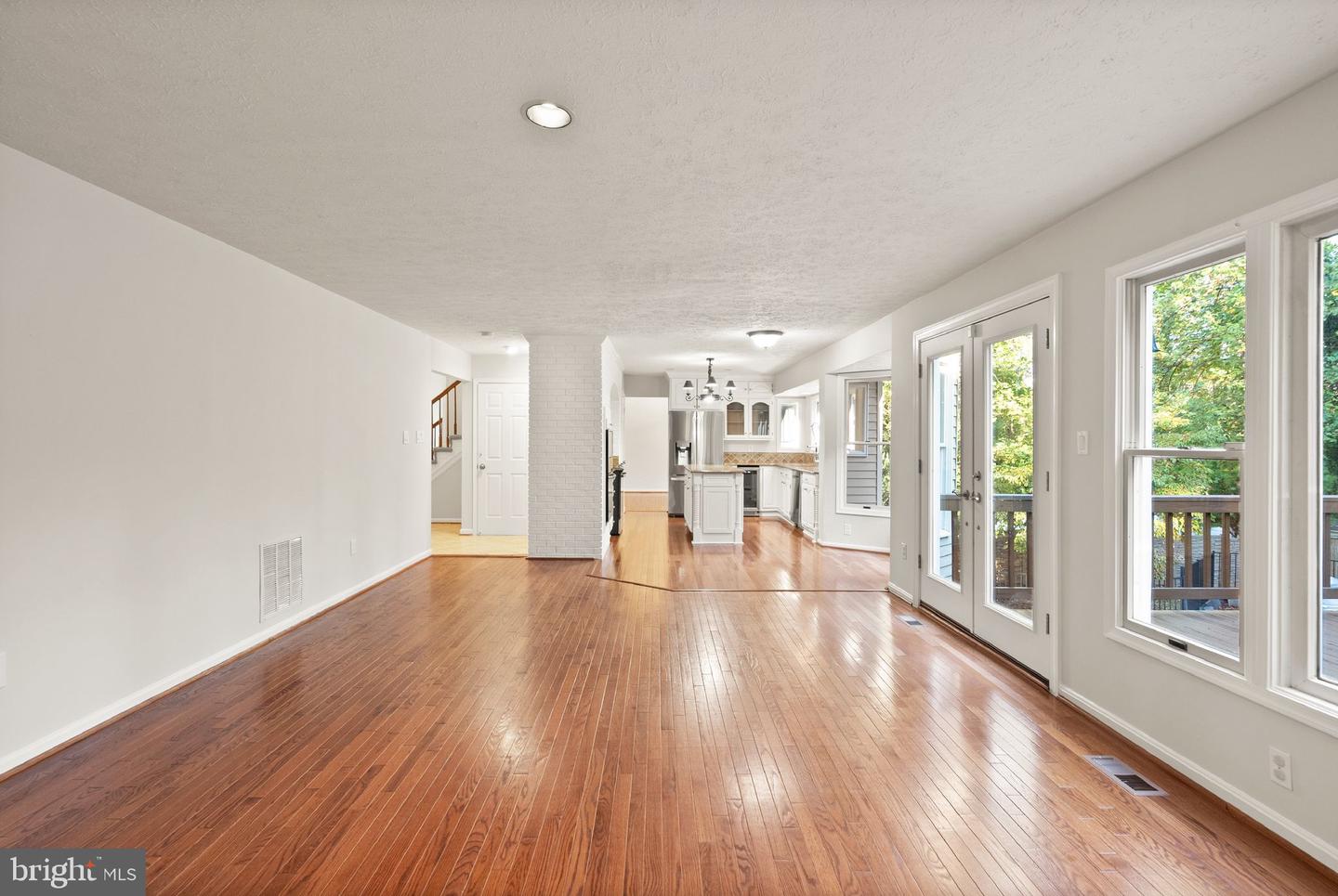 1235 GILMAN CT, HERNDON, Virginia 20170, 5 Bedrooms Bedrooms, ,3 BathroomsBathrooms,Residential,For sale,1235 GILMAN CT,VAFX2274476 MLS # VAFX2274476