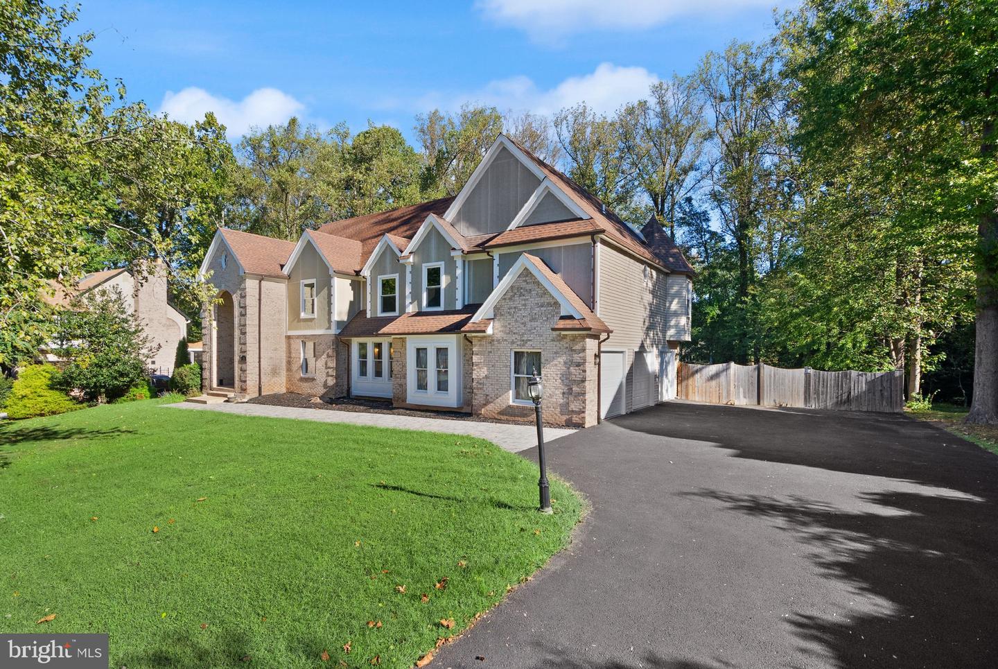 1235 GILMAN CT, HERNDON, Virginia 20170, 5 Bedrooms Bedrooms, ,3 BathroomsBathrooms,Residential,For sale,1235 GILMAN CT,VAFX2274476 MLS # VAFX2274476