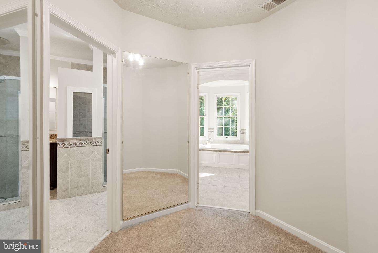 1235 GILMAN CT, HERNDON, Virginia 20170, 5 Bedrooms Bedrooms, ,3 BathroomsBathrooms,Residential,For sale,1235 GILMAN CT,VAFX2274476 MLS # VAFX2274476