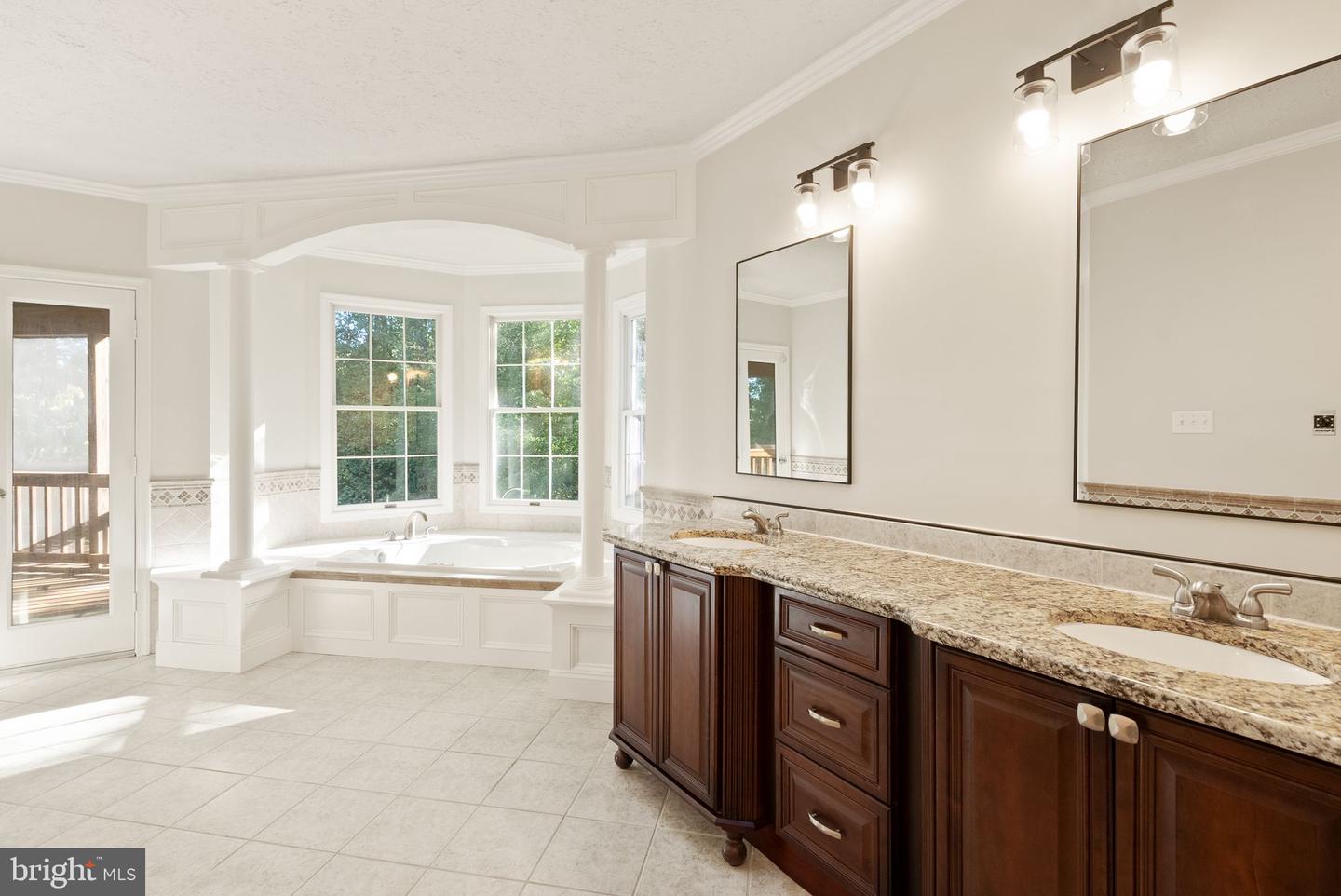 1235 GILMAN CT, HERNDON, Virginia 20170, 5 Bedrooms Bedrooms, ,3 BathroomsBathrooms,Residential,For sale,1235 GILMAN CT,VAFX2274476 MLS # VAFX2274476