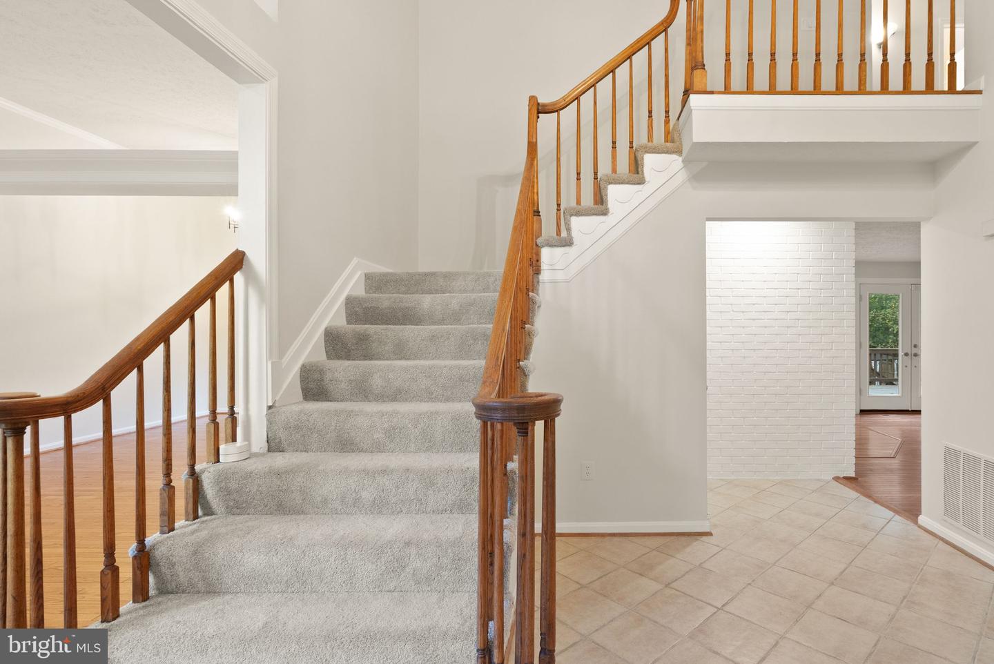 1235 GILMAN CT, HERNDON, Virginia 20170, 5 Bedrooms Bedrooms, ,3 BathroomsBathrooms,Residential,For sale,1235 GILMAN CT,VAFX2274476 MLS # VAFX2274476