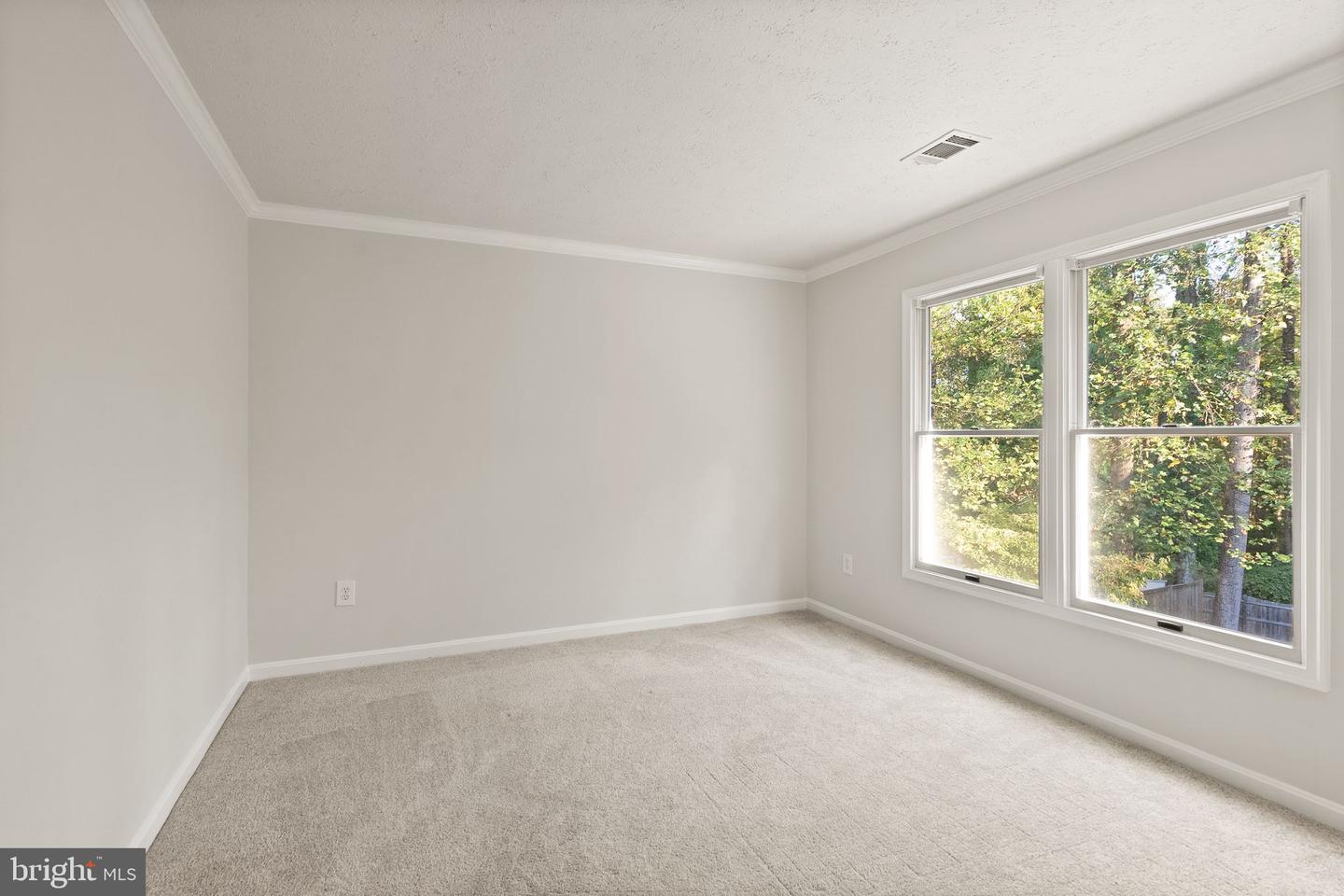 1235 GILMAN CT, HERNDON, Virginia 20170, 5 Bedrooms Bedrooms, ,3 BathroomsBathrooms,Residential,For sale,1235 GILMAN CT,VAFX2274476 MLS # VAFX2274476