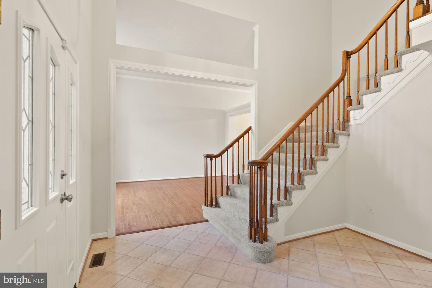 1235 GILMAN CT, HERNDON, Virginia 20170, 5 Bedrooms Bedrooms, ,3 BathroomsBathrooms,Residential,For sale,1235 GILMAN CT,VAFX2274476 MLS # VAFX2274476