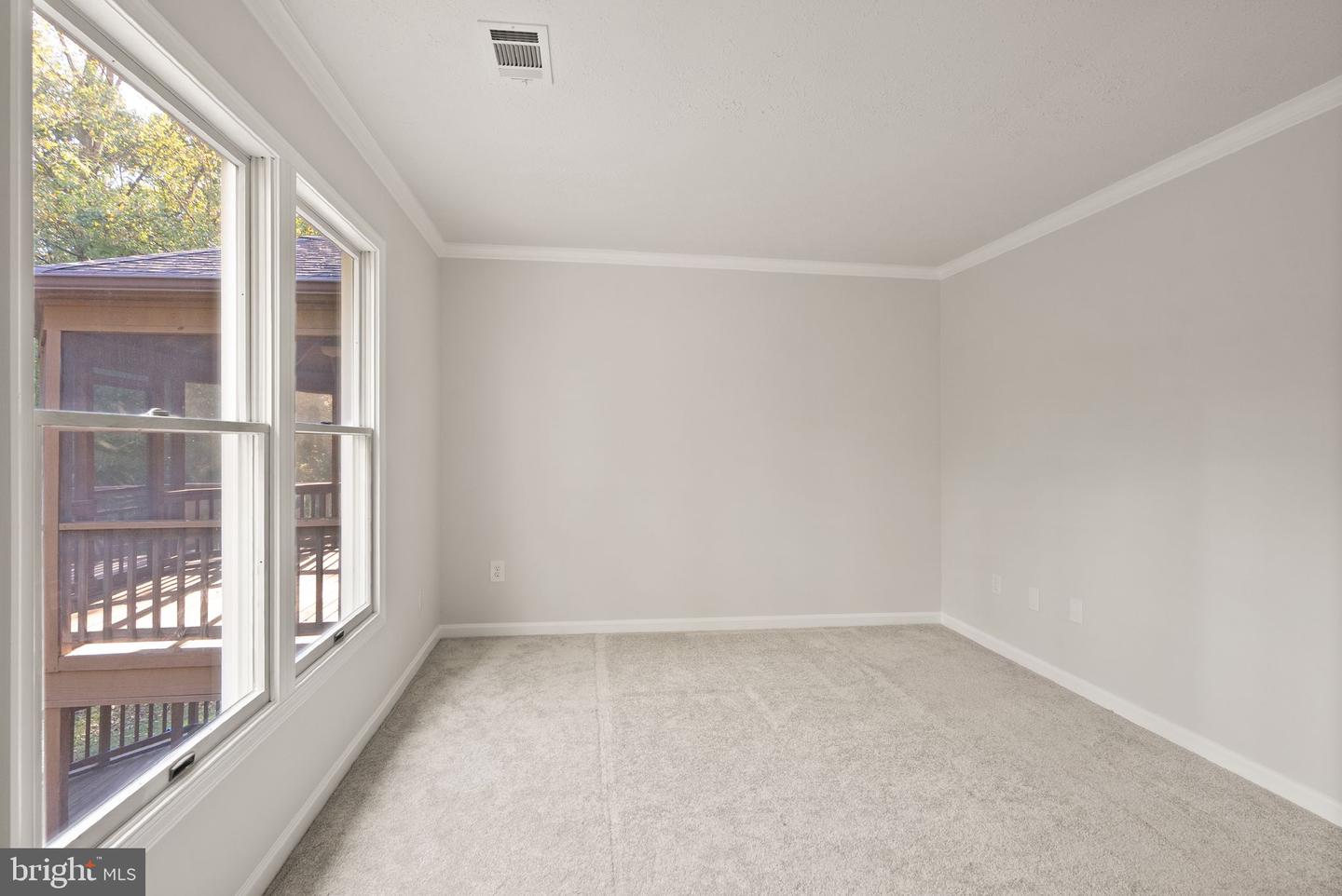 1235 GILMAN CT, HERNDON, Virginia 20170, 5 Bedrooms Bedrooms, ,3 BathroomsBathrooms,Residential,For sale,1235 GILMAN CT,VAFX2274476 MLS # VAFX2274476