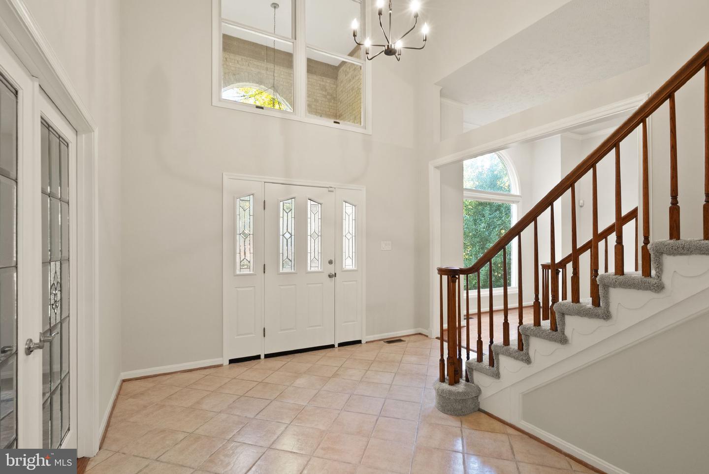 1235 GILMAN CT, HERNDON, Virginia 20170, 5 Bedrooms Bedrooms, ,3 BathroomsBathrooms,Residential,For sale,1235 GILMAN CT,VAFX2274476 MLS # VAFX2274476
