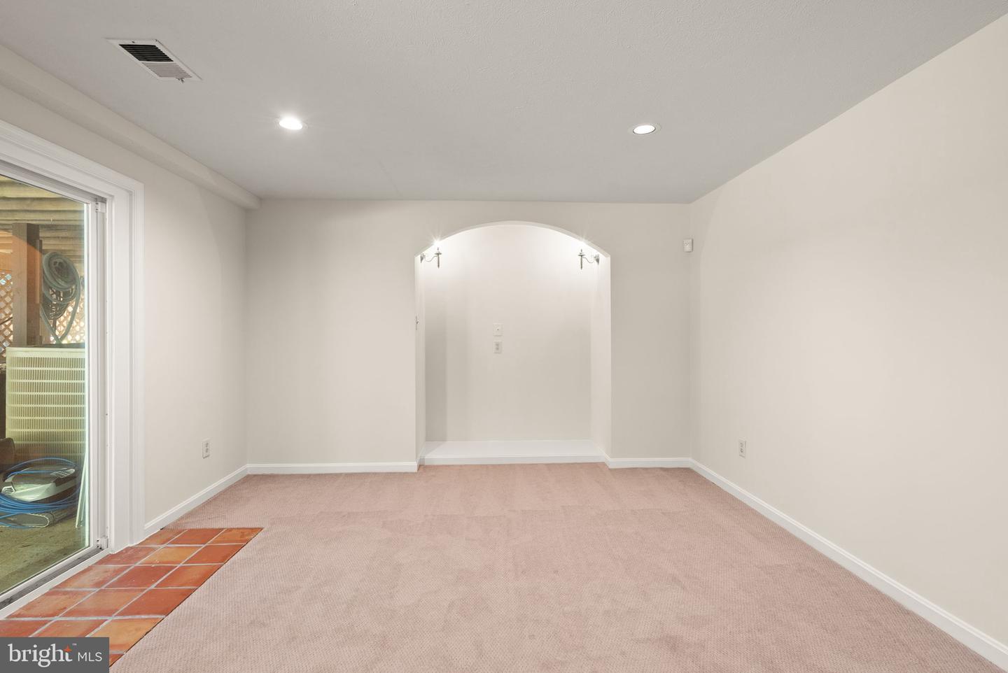 1235 GILMAN CT, HERNDON, Virginia 20170, 5 Bedrooms Bedrooms, ,3 BathroomsBathrooms,Residential,For sale,1235 GILMAN CT,VAFX2274476 MLS # VAFX2274476