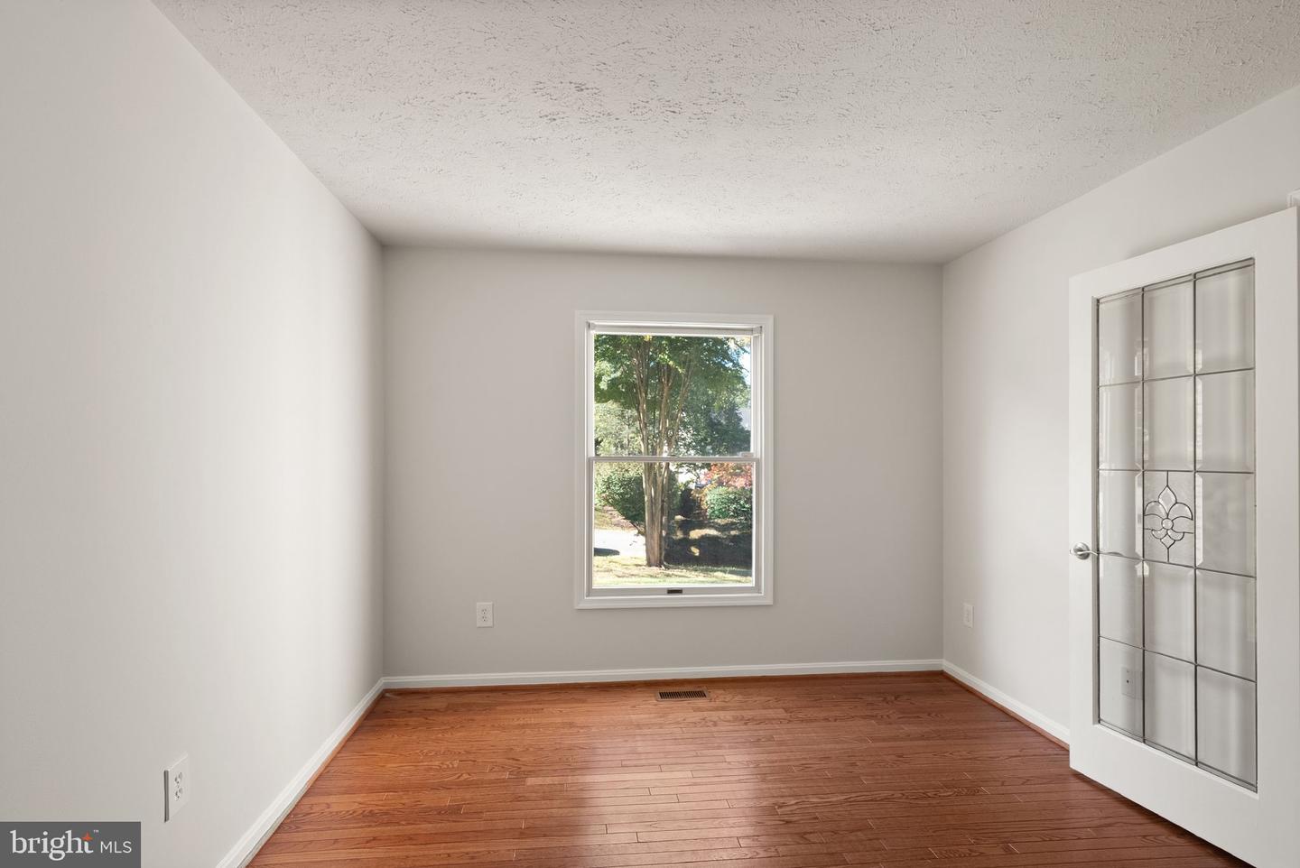 1235 GILMAN CT, HERNDON, Virginia 20170, 5 Bedrooms Bedrooms, ,3 BathroomsBathrooms,Residential,For sale,1235 GILMAN CT,VAFX2274476 MLS # VAFX2274476