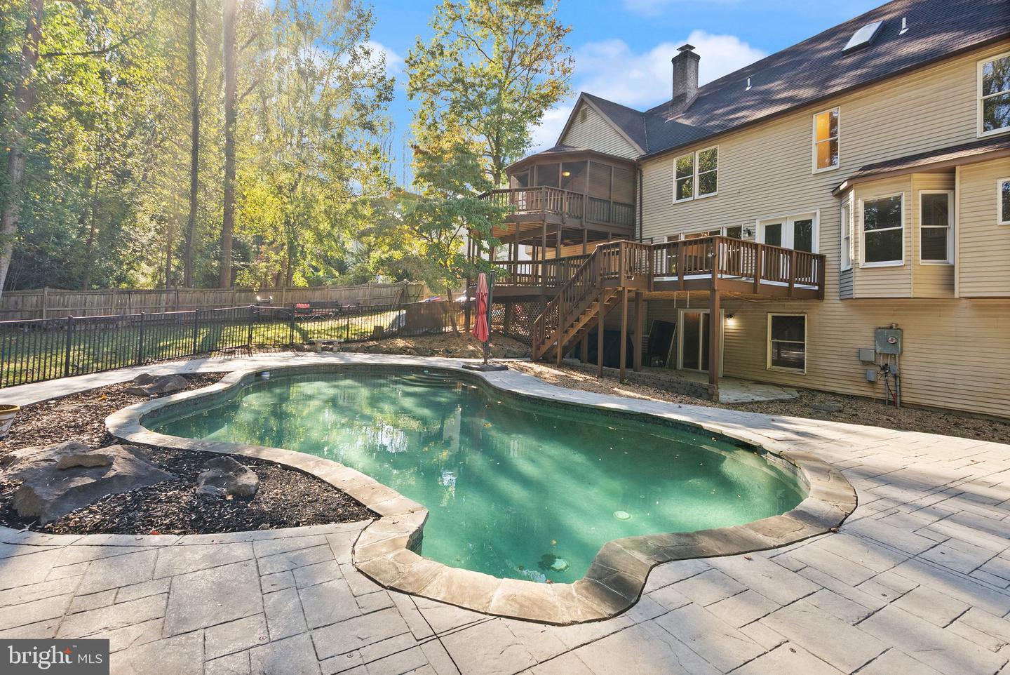 1235 GILMAN CT, HERNDON, Virginia 20170, 5 Bedrooms Bedrooms, ,3 BathroomsBathrooms,Residential,For sale,1235 GILMAN CT,VAFX2274476 MLS # VAFX2274476