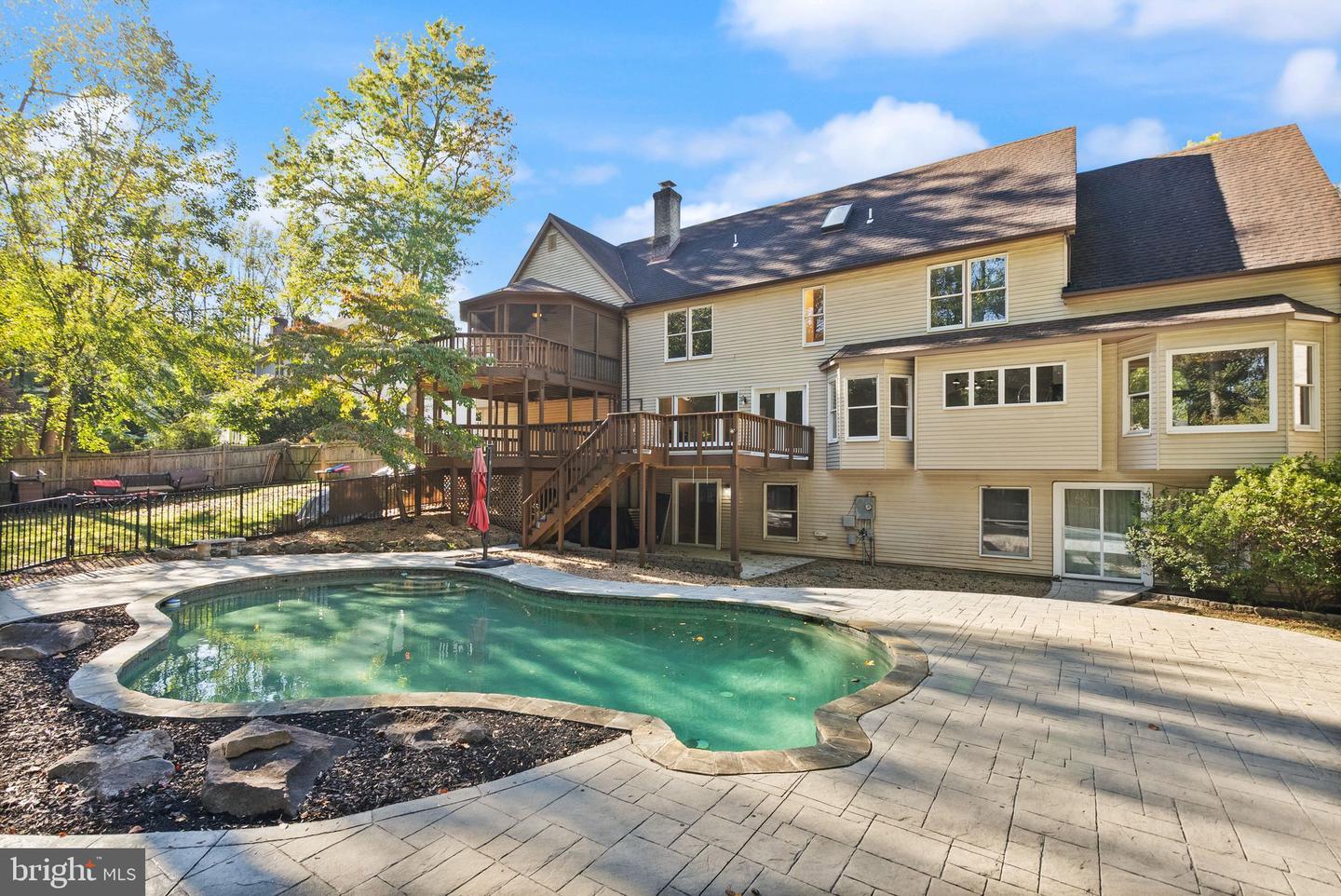 1235 GILMAN CT, HERNDON, Virginia 20170, 5 Bedrooms Bedrooms, ,3 BathroomsBathrooms,Residential,For sale,1235 GILMAN CT,VAFX2274476 MLS # VAFX2274476