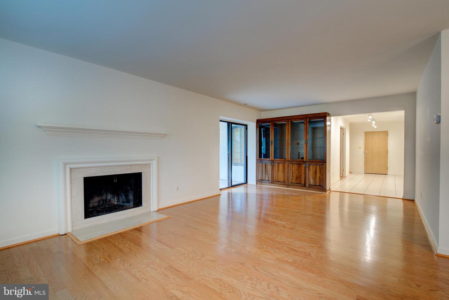 11500 FAIRWAY DR #208, RESTON, Virginia 20190, 3 Bedrooms Bedrooms, ,2 BathroomsBathrooms,Residential,For sale,11500 FAIRWAY DR #208,VAFX2274534 MLS # VAFX2274534