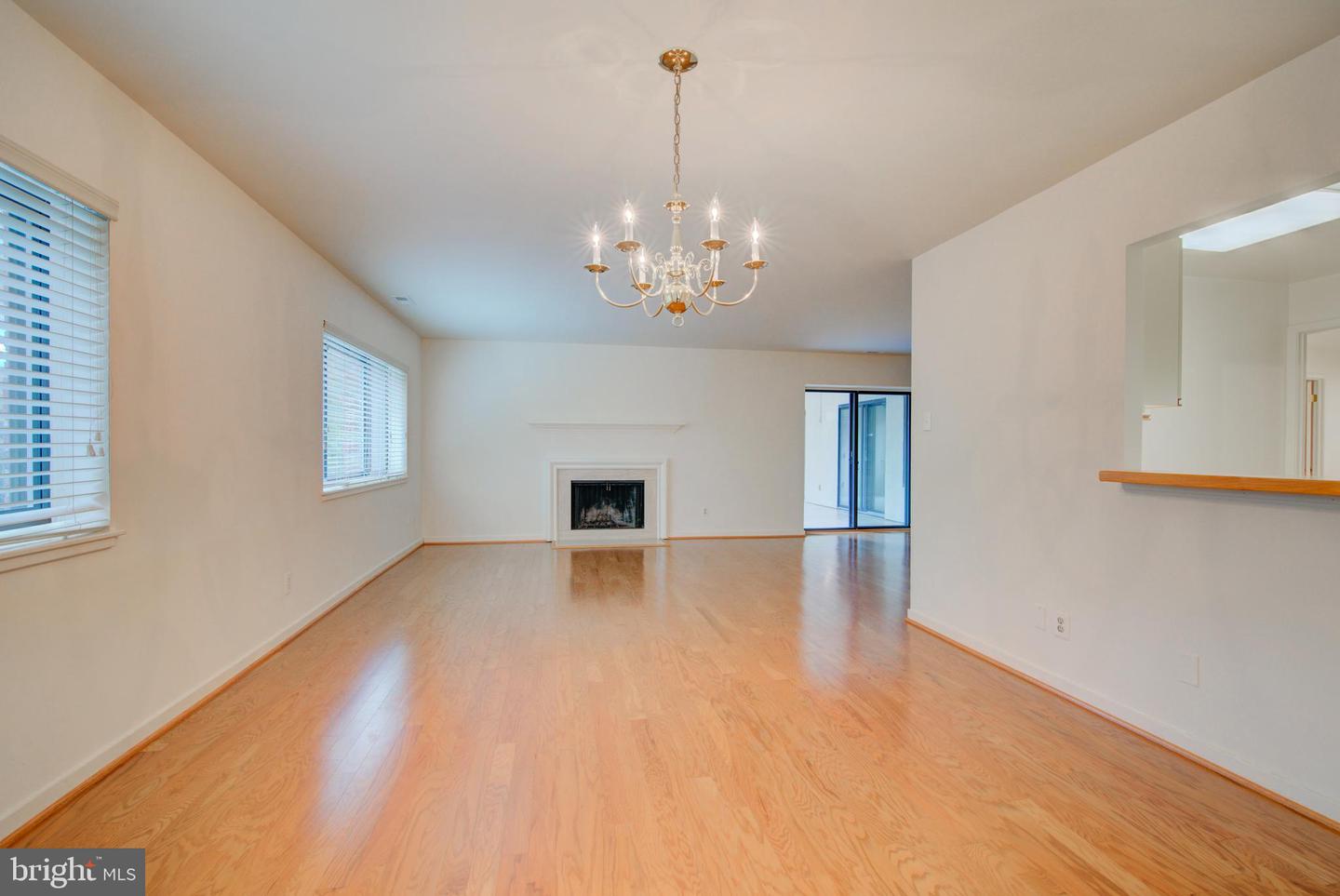 11500 FAIRWAY DR #208, RESTON, Virginia 20190, 3 Bedrooms Bedrooms, ,2 BathroomsBathrooms,Residential,For sale,11500 FAIRWAY DR #208,VAFX2274534 MLS # VAFX2274534