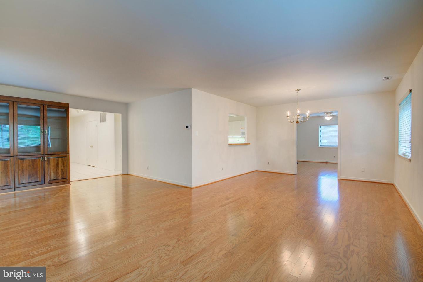 11500 FAIRWAY DR #208, RESTON, Virginia 20190, 3 Bedrooms Bedrooms, ,2 BathroomsBathrooms,Residential,For sale,11500 FAIRWAY DR #208,VAFX2274534 MLS # VAFX2274534