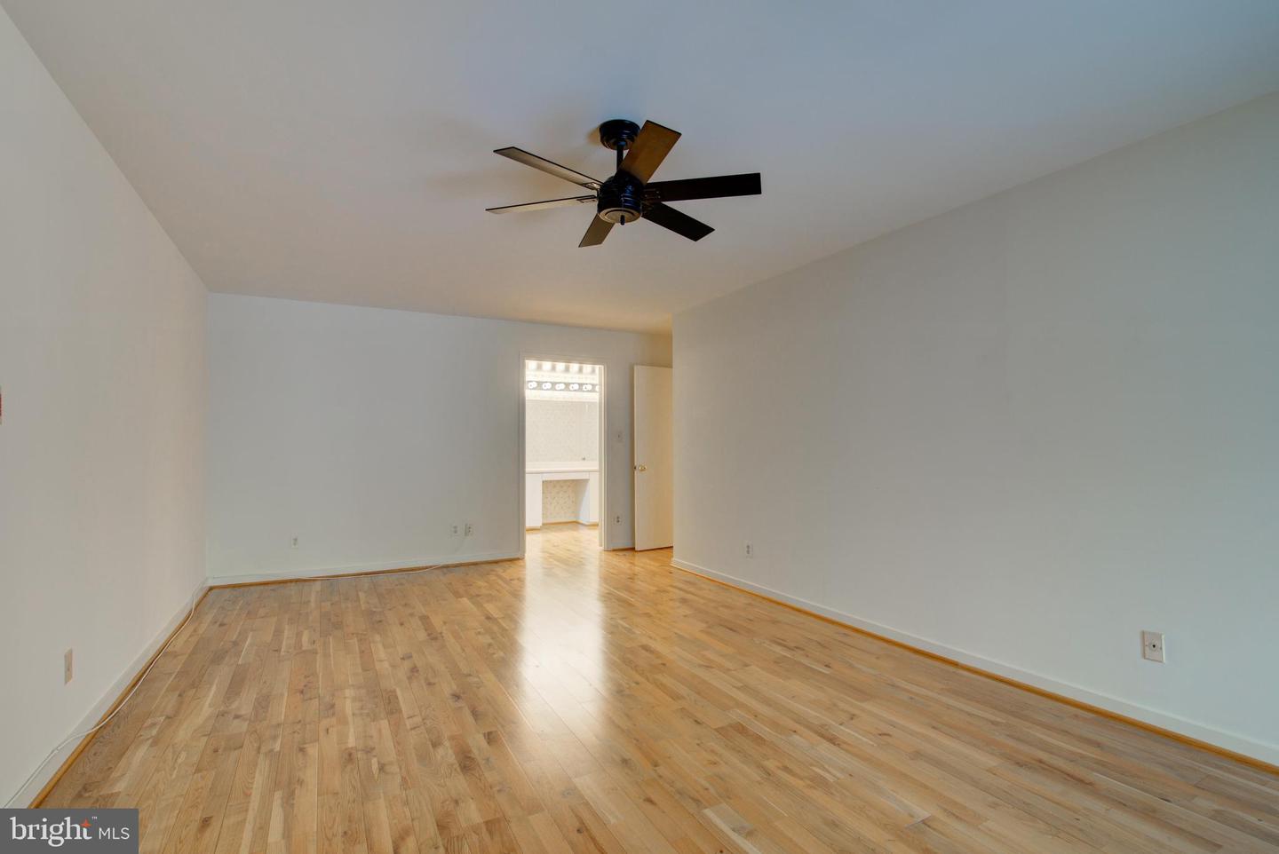 11500 FAIRWAY DR #208, RESTON, Virginia 20190, 3 Bedrooms Bedrooms, ,2 BathroomsBathrooms,Residential,For sale,11500 FAIRWAY DR #208,VAFX2274534 MLS # VAFX2274534