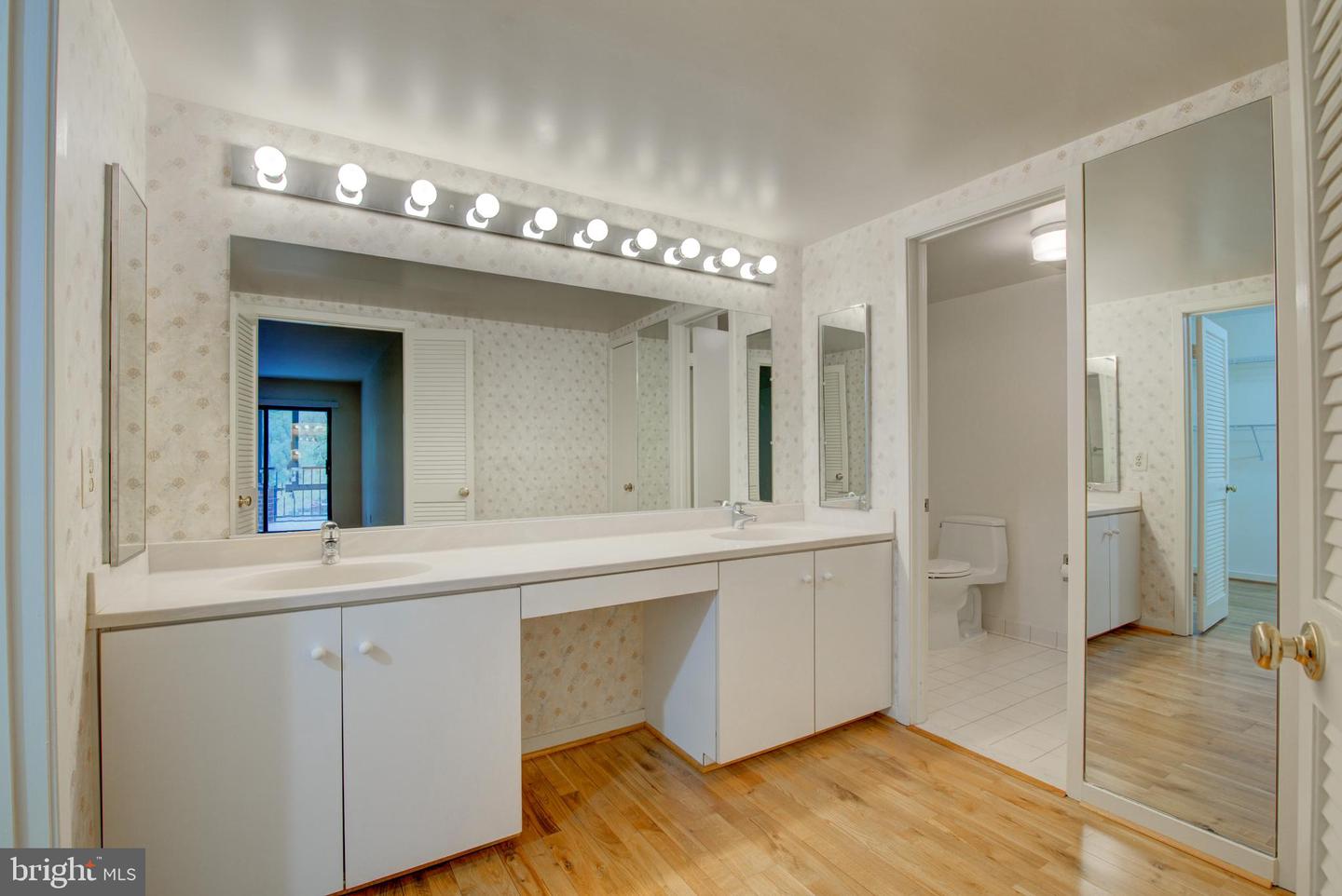 11500 FAIRWAY DR #208, RESTON, Virginia 20190, 3 Bedrooms Bedrooms, ,2 BathroomsBathrooms,Residential,For sale,11500 FAIRWAY DR #208,VAFX2274534 MLS # VAFX2274534