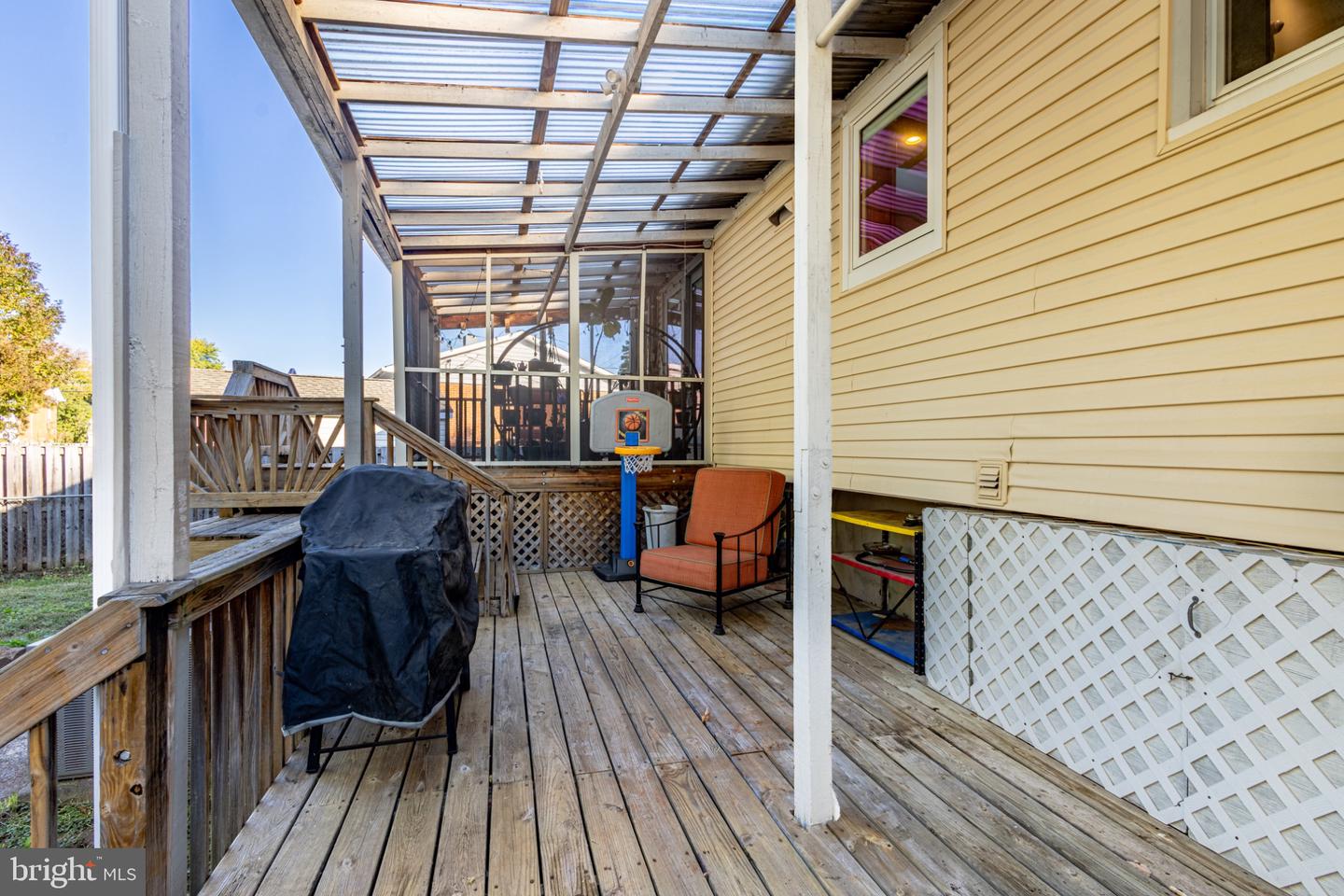 7722 WOODSTOCK ST, MANASSAS, Virginia 20109, 3 Bedrooms Bedrooms, 6 Rooms Rooms,2 BathroomsBathrooms,Residential,For sale,7722 WOODSTOCK ST,VAPW2106078 MLS # VAPW2106078