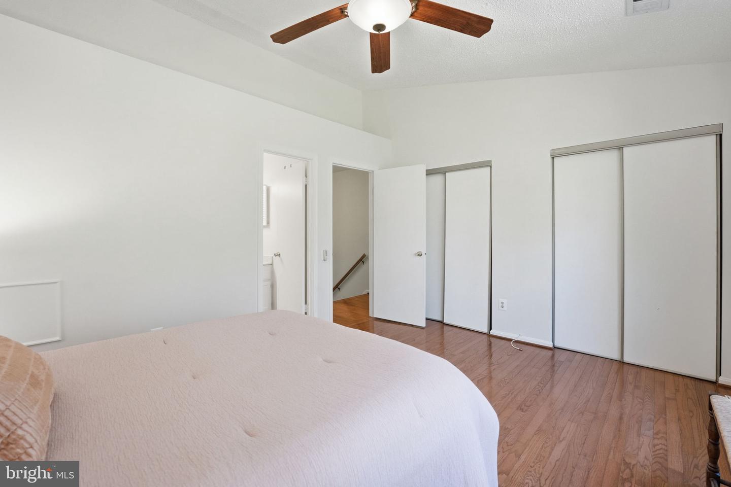 9136 OSHAD LN, SPRINGFIELD, Virginia 22152, 2 Bedrooms Bedrooms, ,3 BathroomsBathrooms,Residential,For sale,9136 OSHAD LN,VAFX2274600 MLS # VAFX2274600