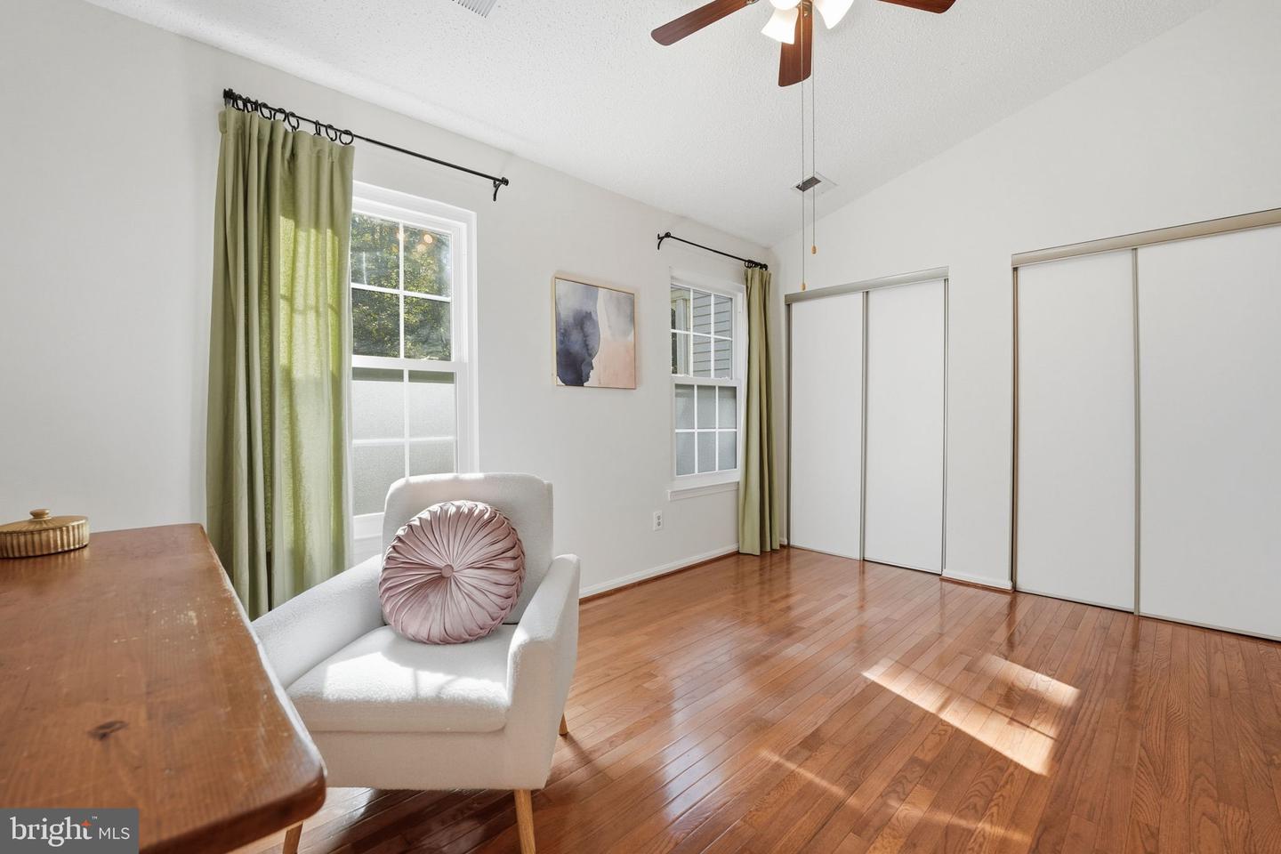 9136 OSHAD LN, SPRINGFIELD, Virginia 22152, 2 Bedrooms Bedrooms, ,3 BathroomsBathrooms,Residential,For sale,9136 OSHAD LN,VAFX2274600 MLS # VAFX2274600