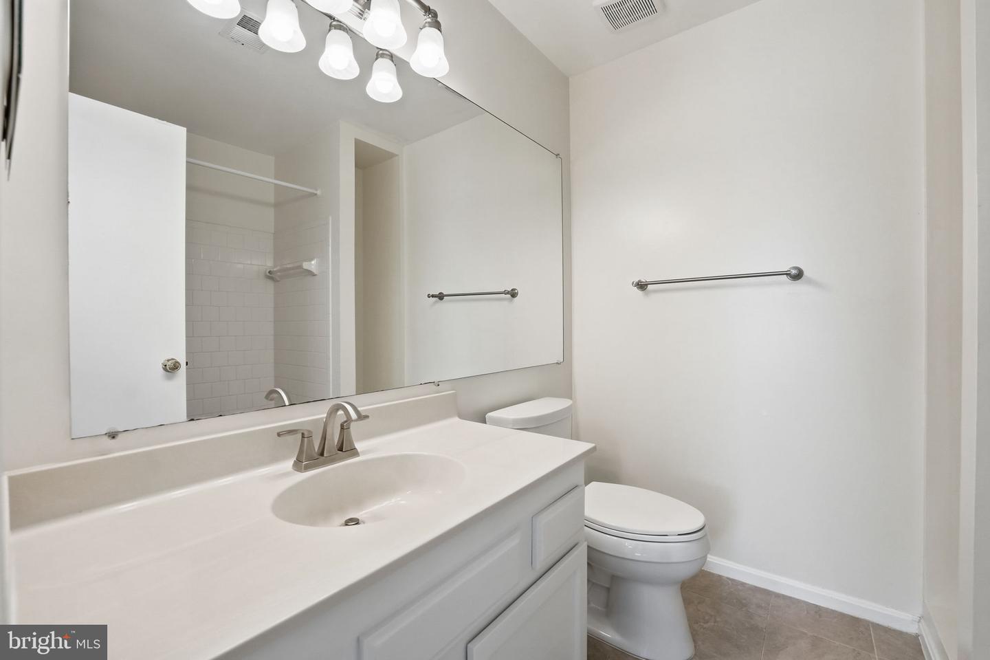 9136 OSHAD LN, SPRINGFIELD, Virginia 22152, 2 Bedrooms Bedrooms, ,3 BathroomsBathrooms,Residential,For sale,9136 OSHAD LN,VAFX2274600 MLS # VAFX2274600