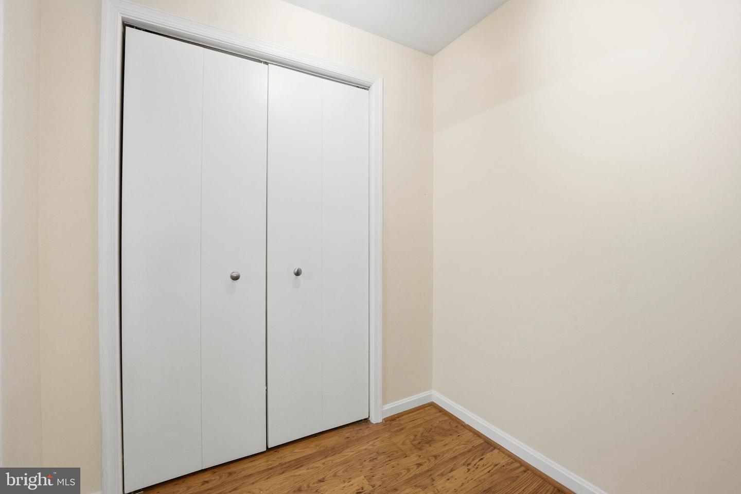 9136 OSHAD LN, SPRINGFIELD, Virginia 22152, 2 Bedrooms Bedrooms, ,3 BathroomsBathrooms,Residential,For sale,9136 OSHAD LN,VAFX2274600 MLS # VAFX2274600