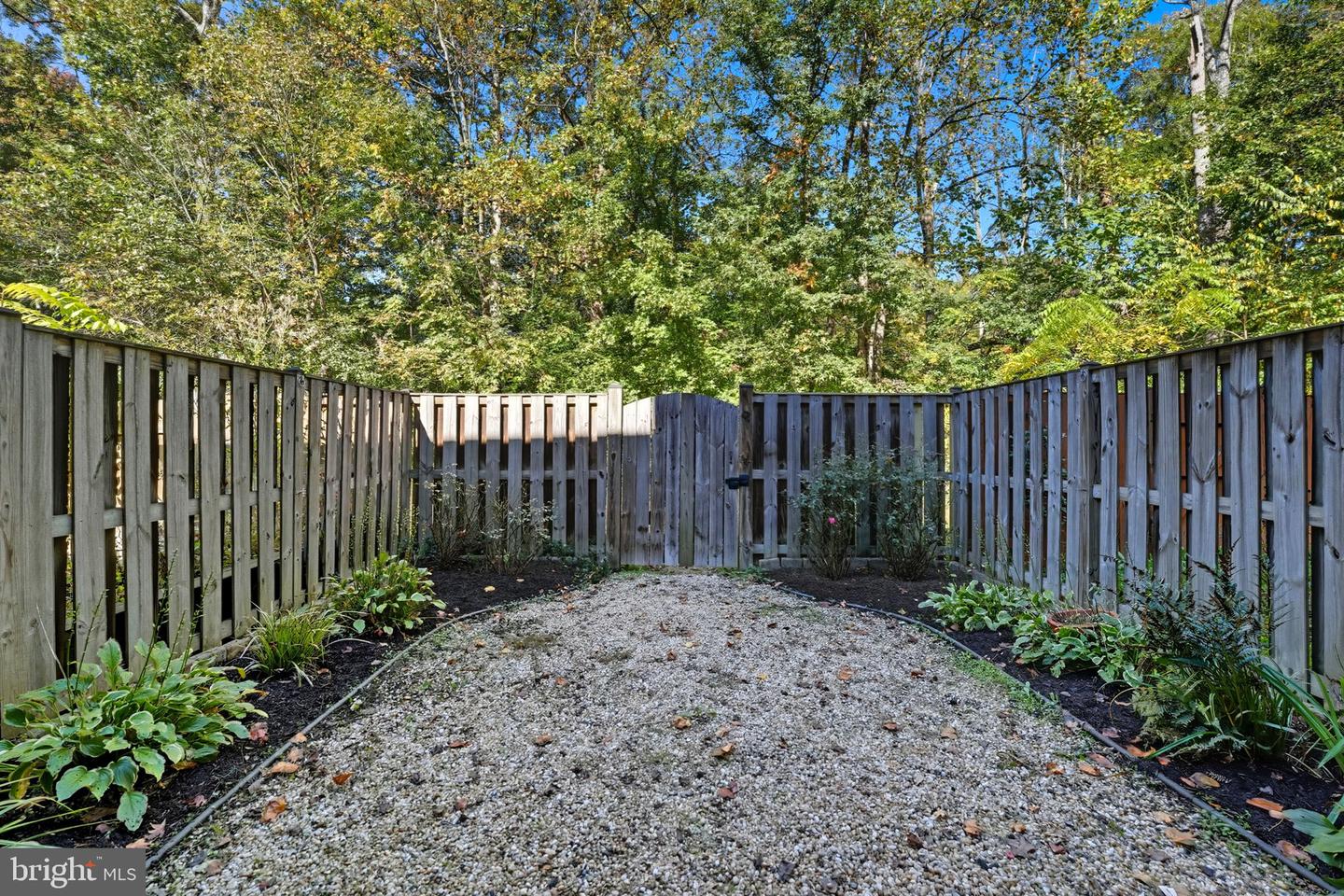 9136 OSHAD LN, SPRINGFIELD, Virginia 22152, 2 Bedrooms Bedrooms, ,3 BathroomsBathrooms,Residential,For sale,9136 OSHAD LN,VAFX2274600 MLS # VAFX2274600