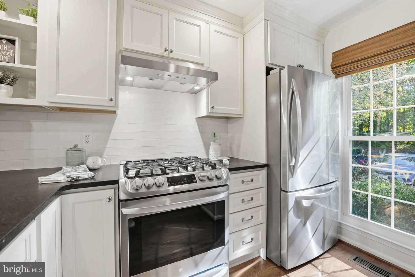 9136 OSHAD LN, SPRINGFIELD, Virginia 22152, 2 Bedrooms Bedrooms, ,3 BathroomsBathrooms,Residential,For sale,9136 OSHAD LN,VAFX2274600 MLS # VAFX2274600