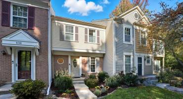 9136 OSHAD LN, SPRINGFIELD, Virginia 22152, 2 Bedrooms Bedrooms, ,3 BathroomsBathrooms,Residential,For sale,9136 OSHAD LN,VAFX2274600 MLS # VAFX2274600