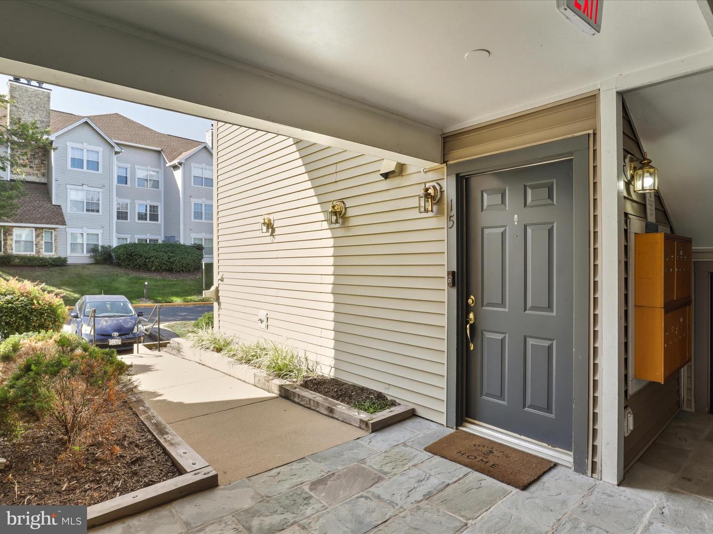 5601 WILLOUGHBY NEWTON DR #15, CENTREVILLE, Virginia 20120, 2 Bedrooms Bedrooms, ,2 BathroomsBathrooms,Residential,For sale,5601 WILLOUGHBY NEWTON DR #15,VAFX2274618 MLS # VAFX2274618
