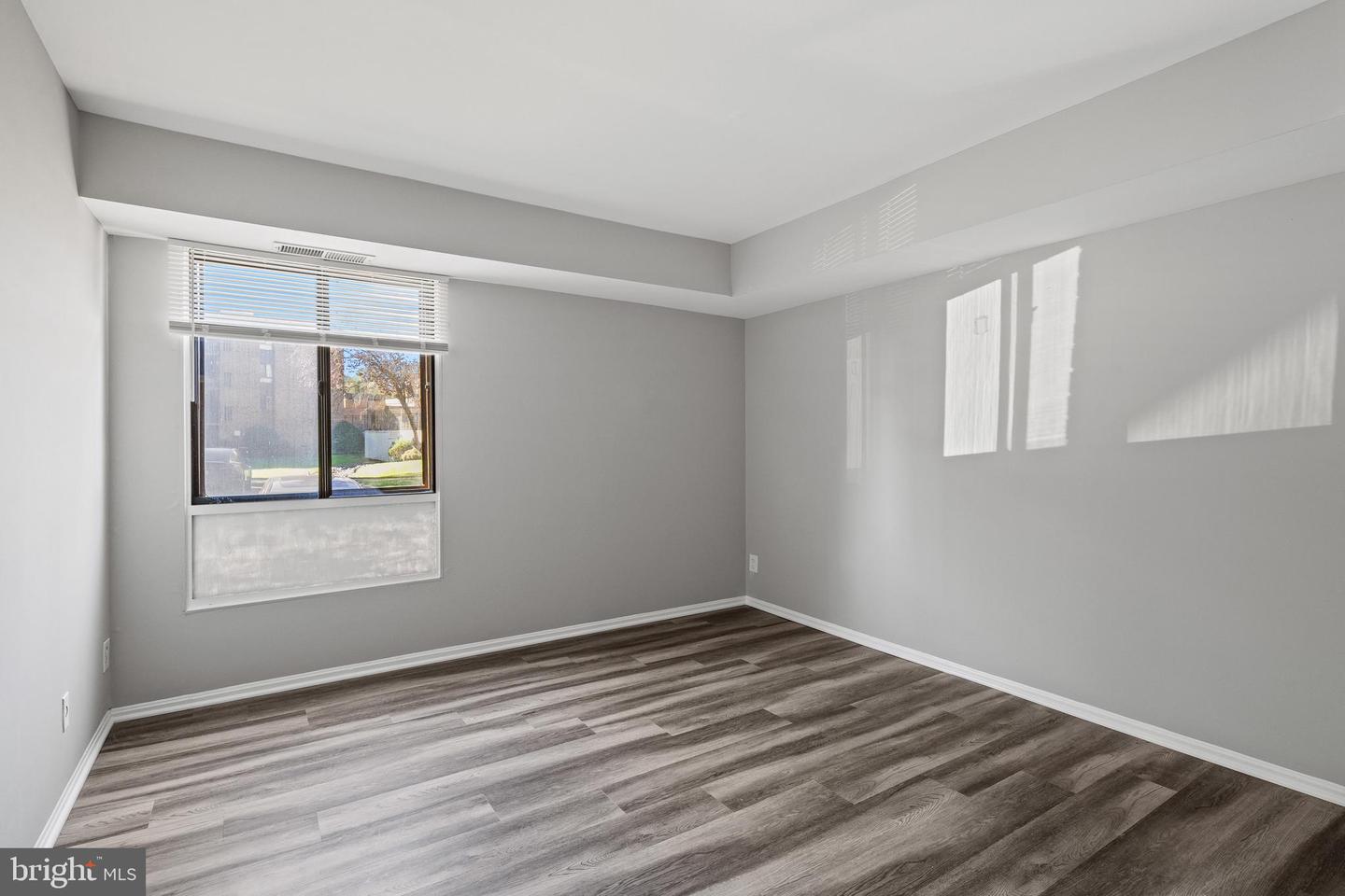 7804 INVERTON RD #201, ANNANDALE, Virginia 22003, 3 Bedrooms Bedrooms, ,2 BathroomsBathrooms,Residential,For sale,7804 INVERTON RD #201,VAFX2274622 MLS # VAFX2274622