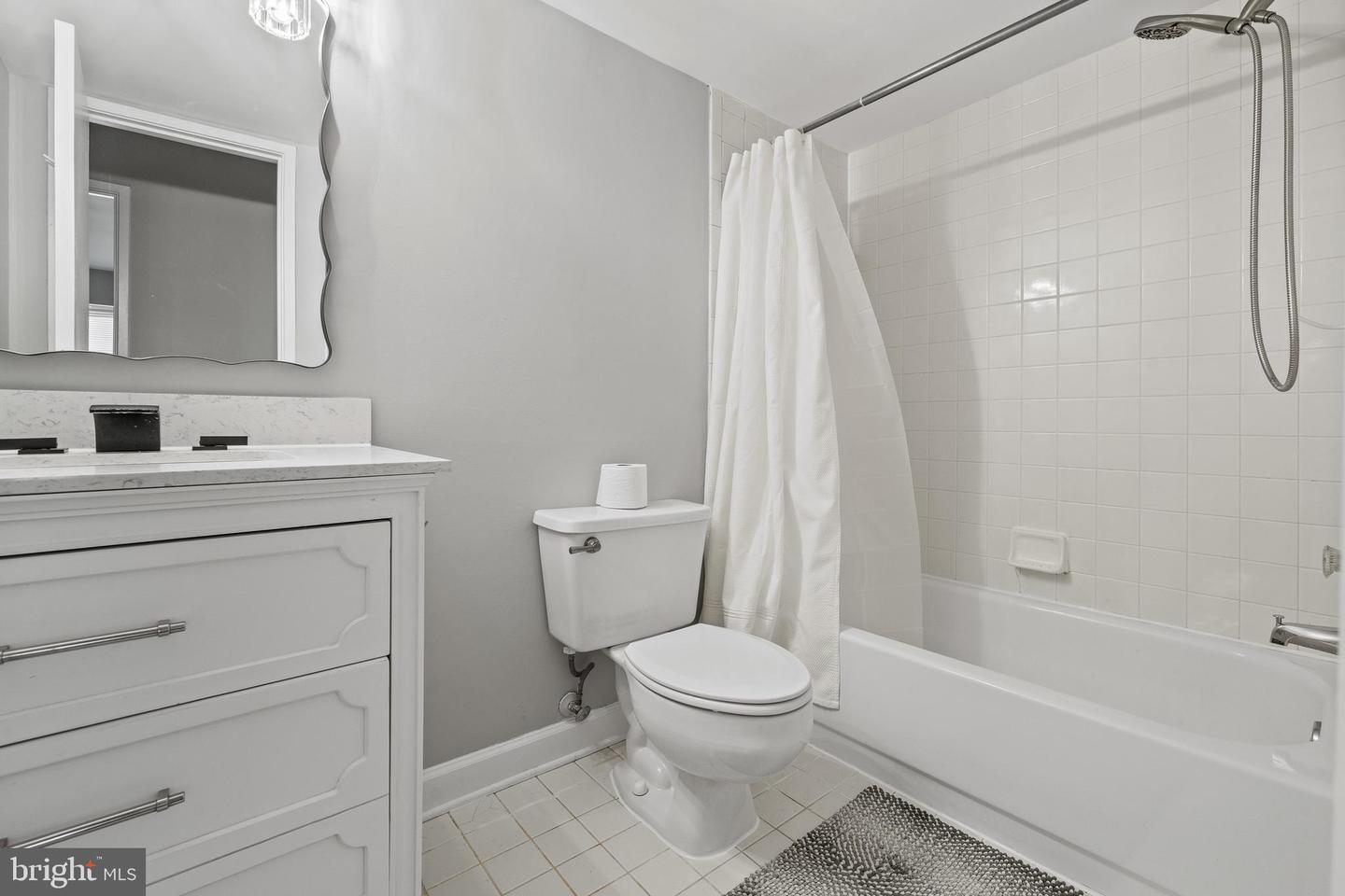 7804 INVERTON RD #201, ANNANDALE, Virginia 22003, 3 Bedrooms Bedrooms, ,2 BathroomsBathrooms,Residential,For sale,7804 INVERTON RD #201,VAFX2274622 MLS # VAFX2274622