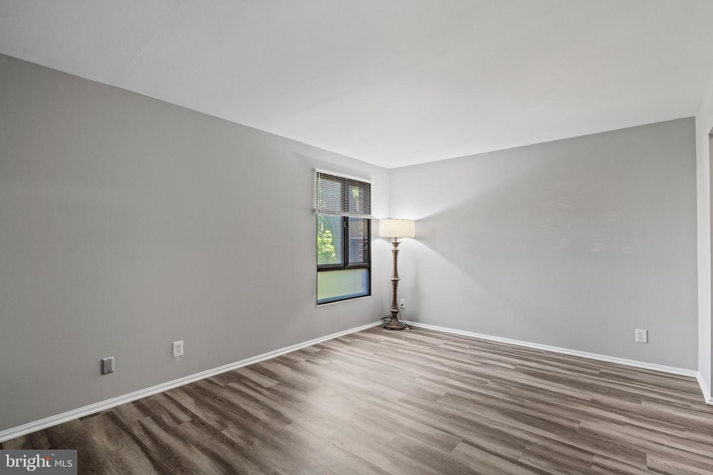 7804 INVERTON RD #201, ANNANDALE, Virginia 22003, 3 Bedrooms Bedrooms, ,2 BathroomsBathrooms,Residential,For sale,7804 INVERTON RD #201,VAFX2274622 MLS # VAFX2274622