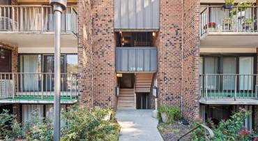 7804 INVERTON RD #201, ANNANDALE, Virginia 22003, 3 Bedrooms Bedrooms, ,2 BathroomsBathrooms,Residential,For sale,7804 INVERTON RD #201,VAFX2274622 MLS # VAFX2274622