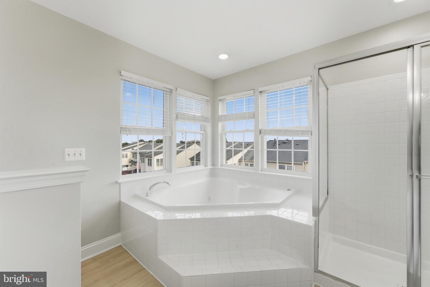 13679 LAVENDER MIST LN, CENTREVILLE, Virginia 20120, 4 Bedrooms Bedrooms, 13 Rooms Rooms,3 BathroomsBathrooms,Residential,For sale,13679 LAVENDER MIST LN,VAFX2274626 MLS # VAFX2274626