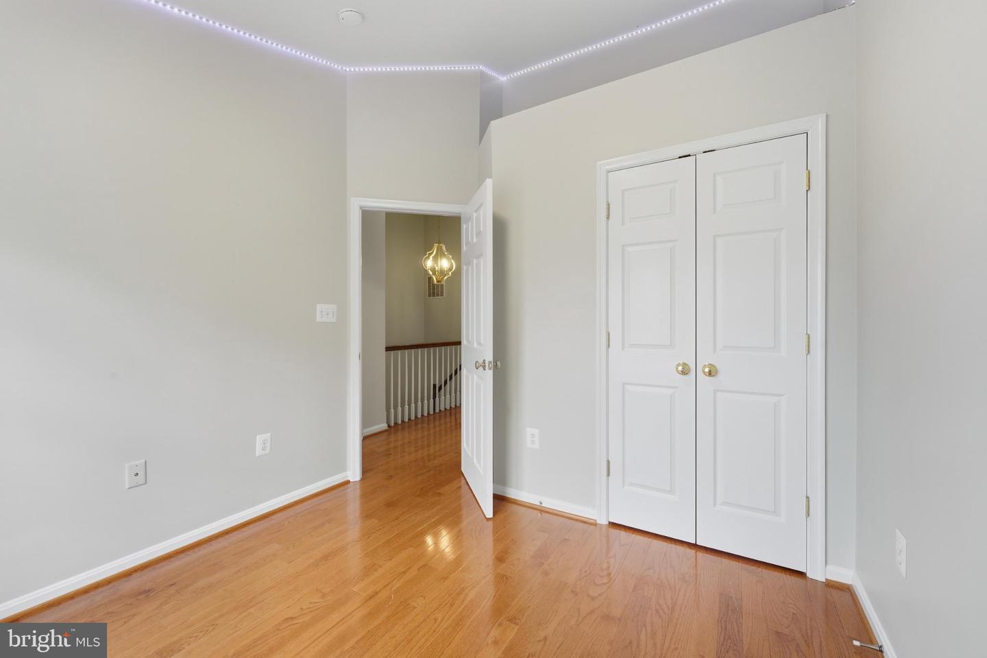 13679 LAVENDER MIST LN, CENTREVILLE, Virginia 20120, 4 Bedrooms Bedrooms, 13 Rooms Rooms,3 BathroomsBathrooms,Residential,For sale,13679 LAVENDER MIST LN,VAFX2274626 MLS # VAFX2274626