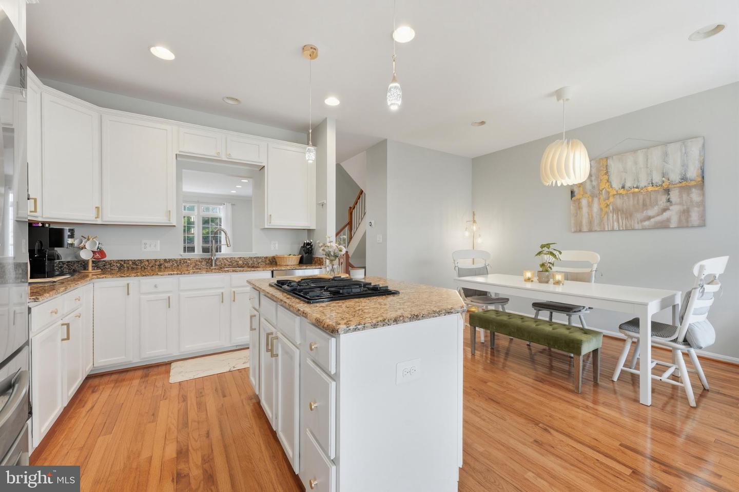 13679 LAVENDER MIST LN, CENTREVILLE, Virginia 20120, 4 Bedrooms Bedrooms, 13 Rooms Rooms,3 BathroomsBathrooms,Residential,For sale,13679 LAVENDER MIST LN,VAFX2274626 MLS # VAFX2274626