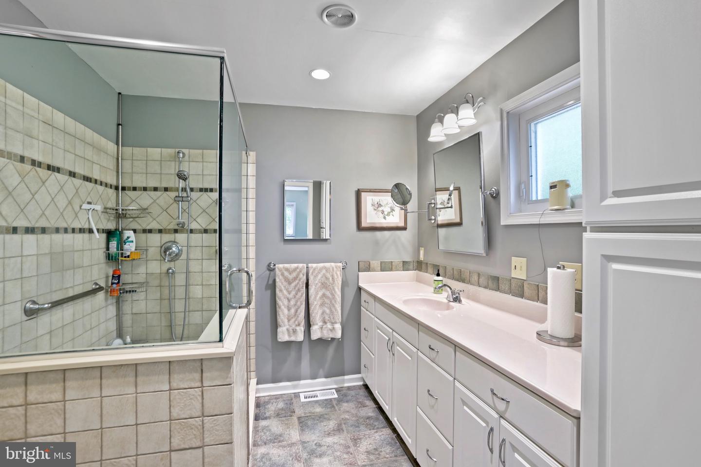 17 VINE RIDGE DR, PALMYRA, Virginia 22963, 4 Bedrooms Bedrooms, ,3 BathroomsBathrooms,Residential,For sale,17 VINE RIDGE DR,VAFN2000518 MLS # VAFN2000518